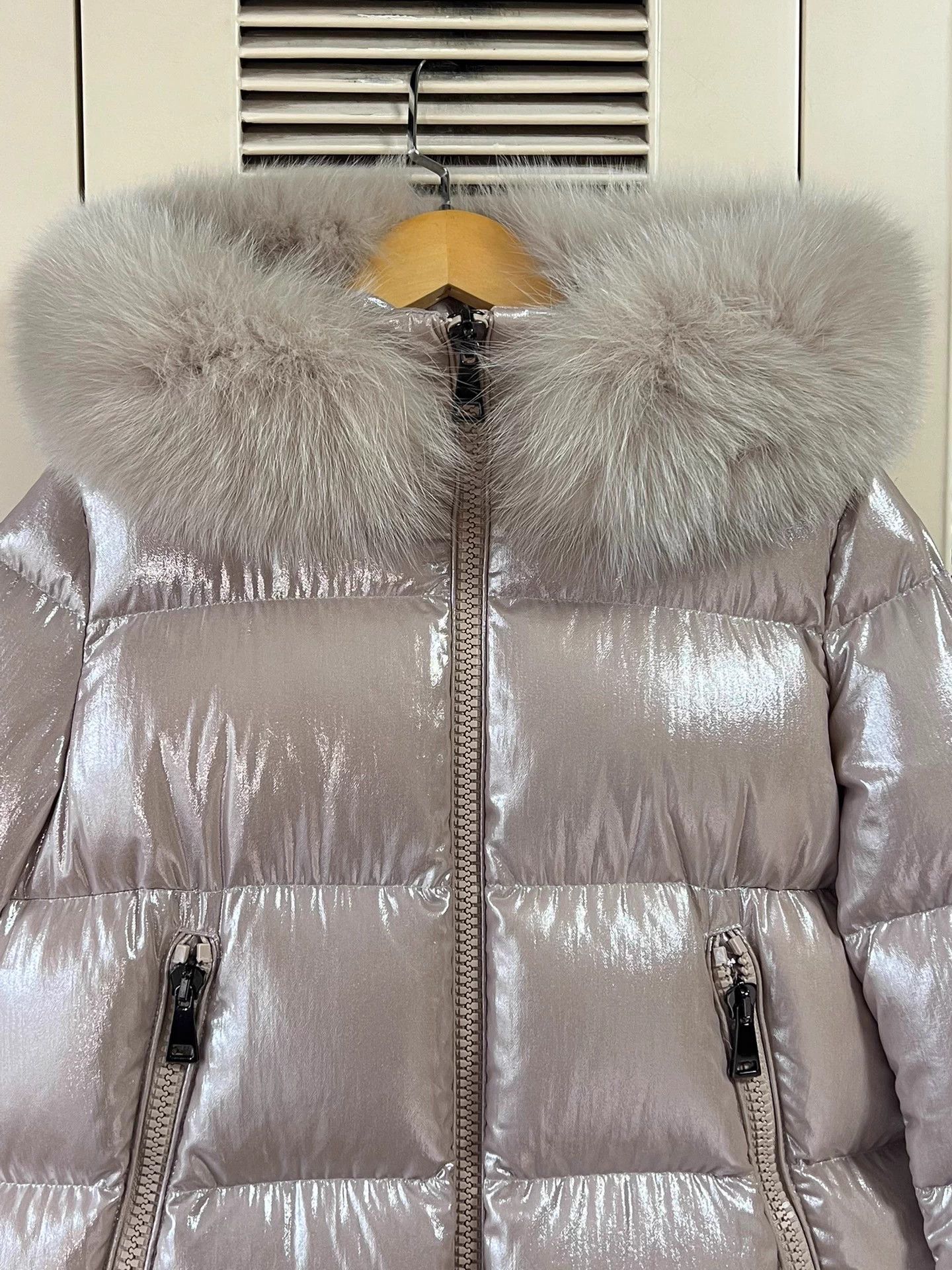 Moncler Moncler Women's Fox Fur Hooded Pearly Down Coat 0 Size XS / US 0-2 / IT 36-38 - 3 Thumbnail