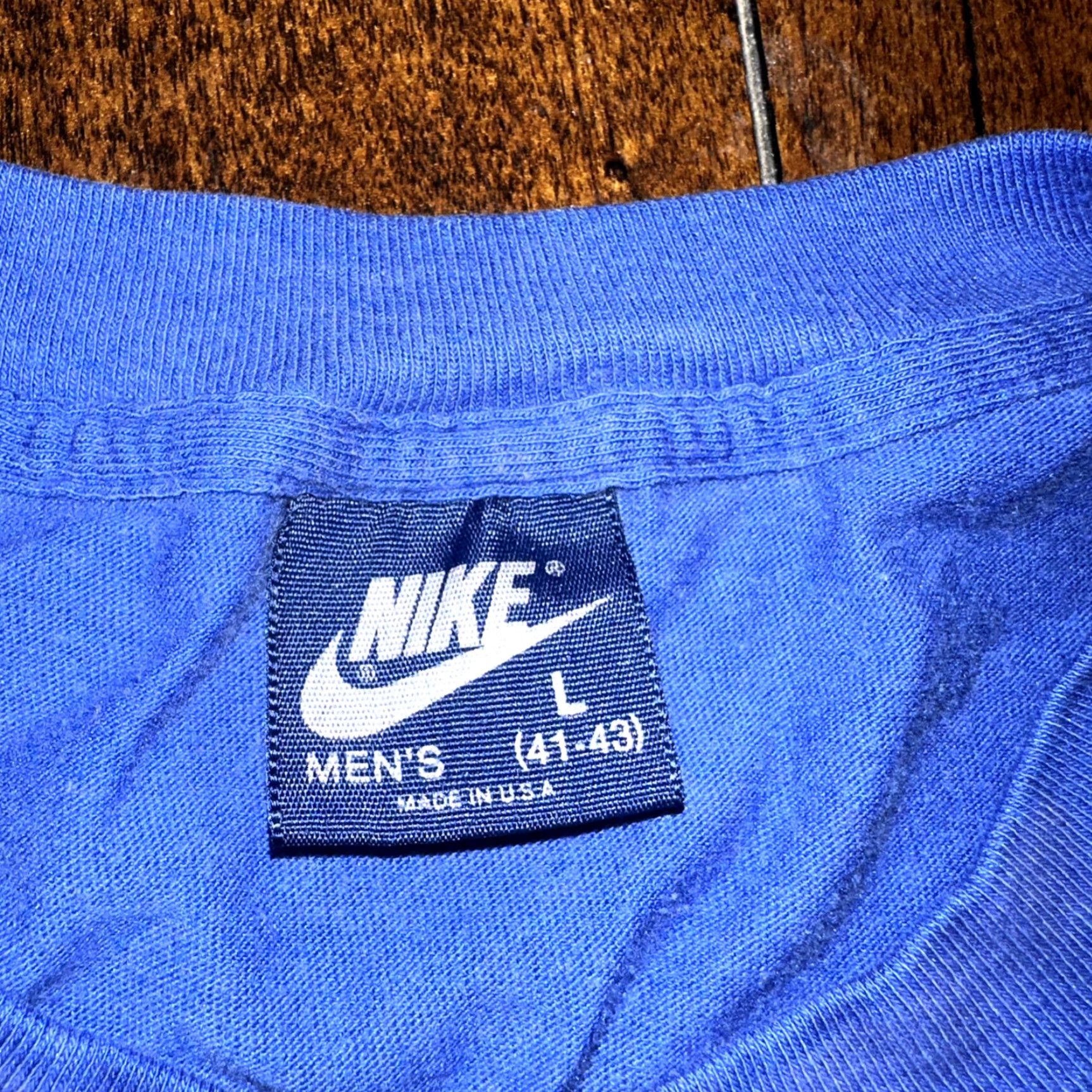 Nike VINTAGE Nike Air T Shirt 80s USA Rare Air Max Atoms Bubbles Science Blue Tag Shirt Unisex Men Size L Graphic Tee 100% Cotton Short Sleeve Size US L / EU 52-54 / 3 - 6 Thumbnail