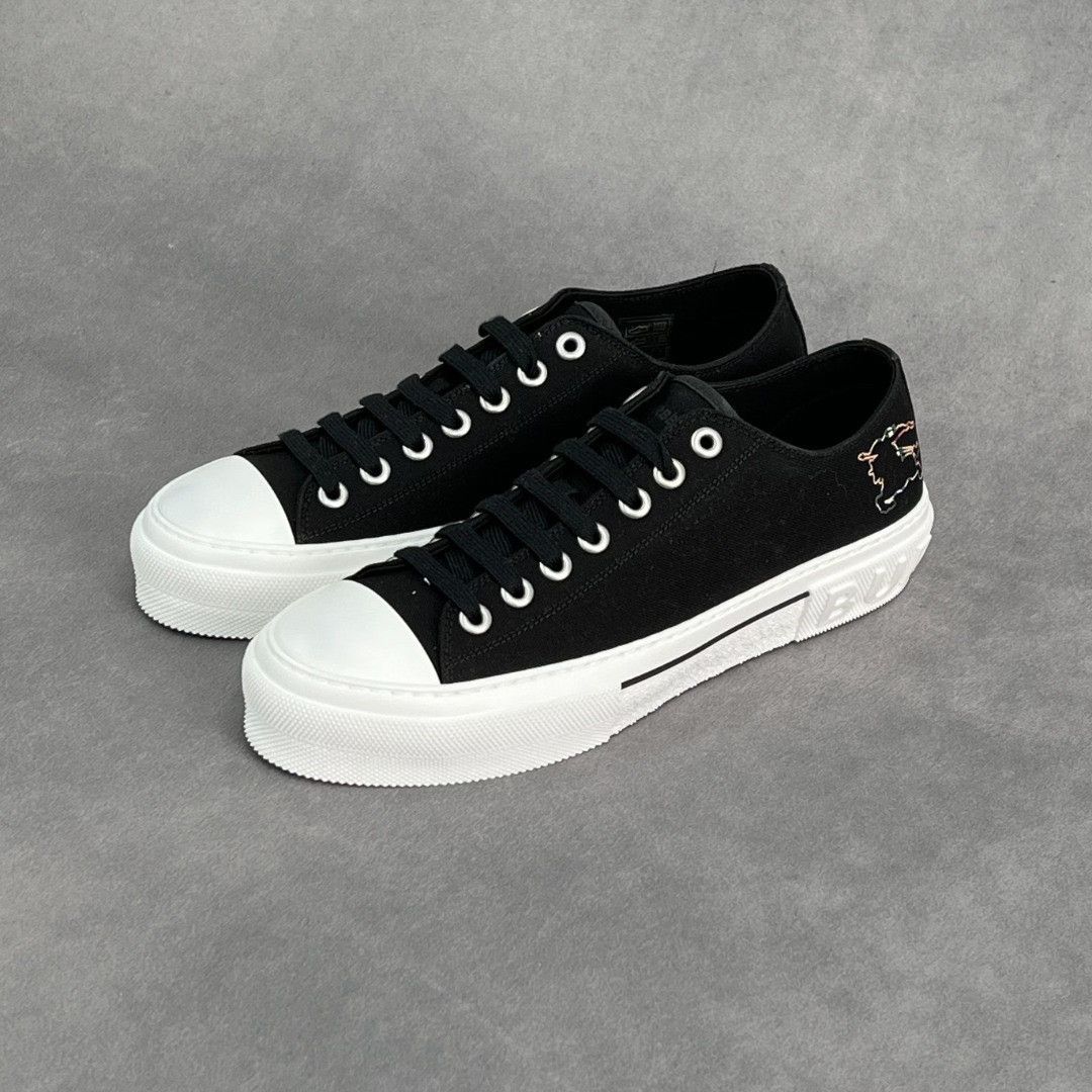 Burberry Burberry Casual Black Lowtop Sneakers 11 Men Size US 11 / EU 44 - 1 Thumbnail