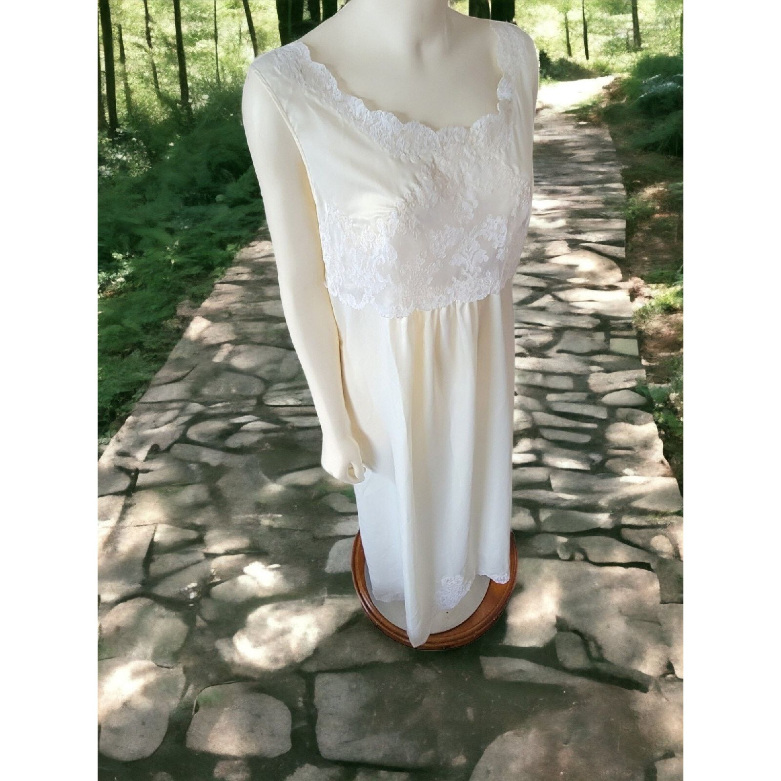 Dior Vintage Christian Dior Silk Blend Nightgown W Lace Size 36 Size ONE SIZE - 7 Thumbnail