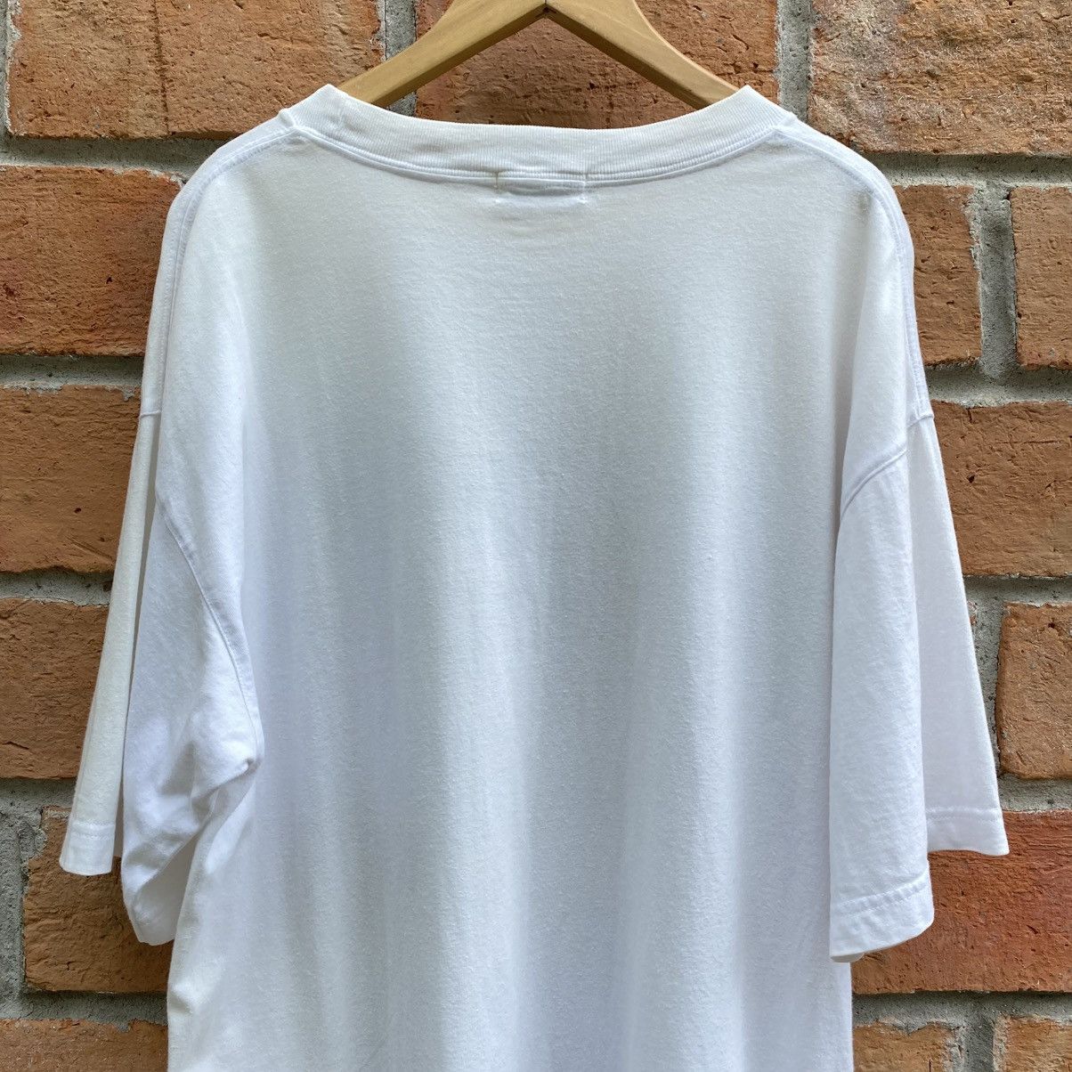 DKNY DKNY White Crewneck Tee with Grey Logo Size US L / EU 52-54 / 3 - 7 Thumbnail