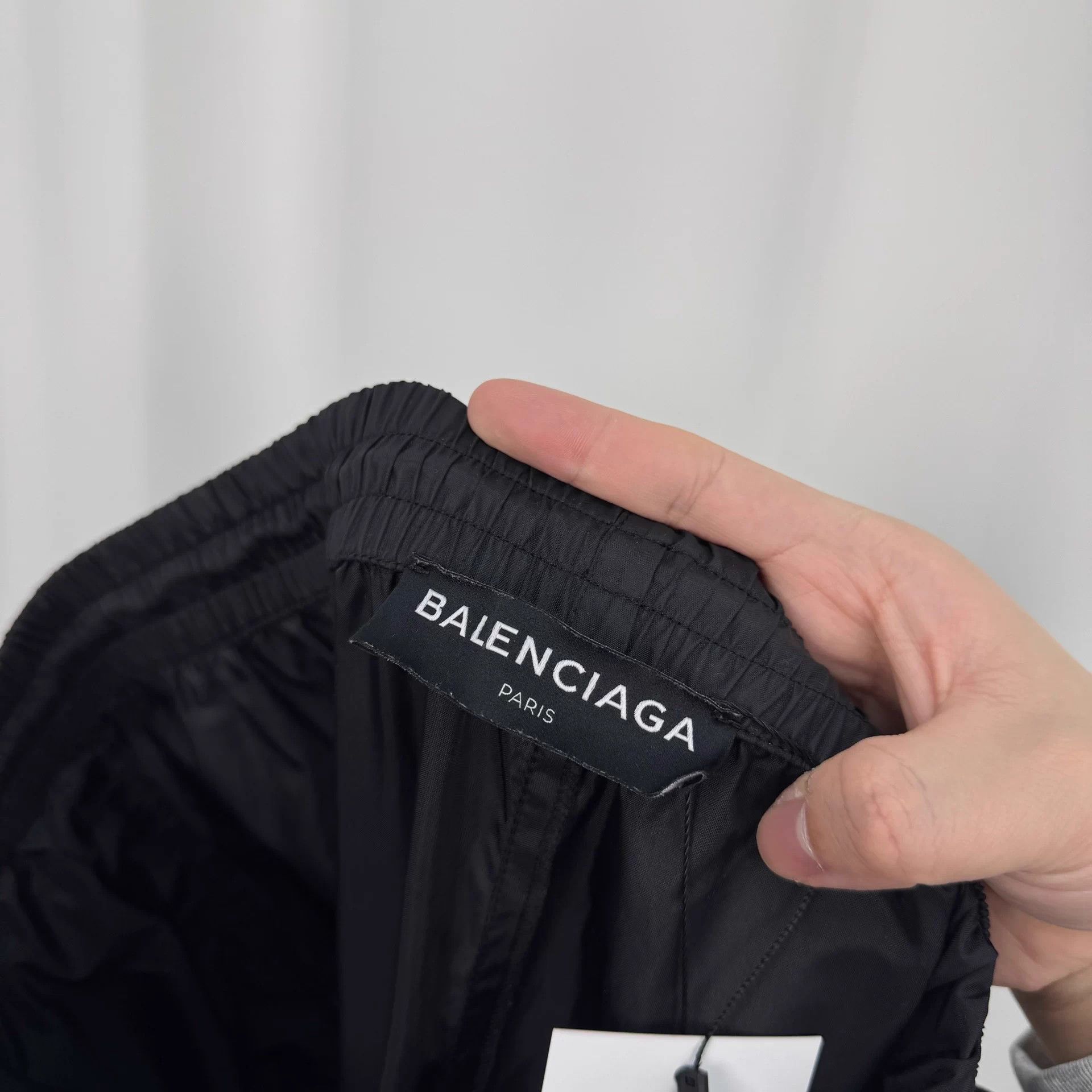 Balenciaga Balenciaga Nylon Casual Pants M 98 New Size US 33 - 5 Thumbnail