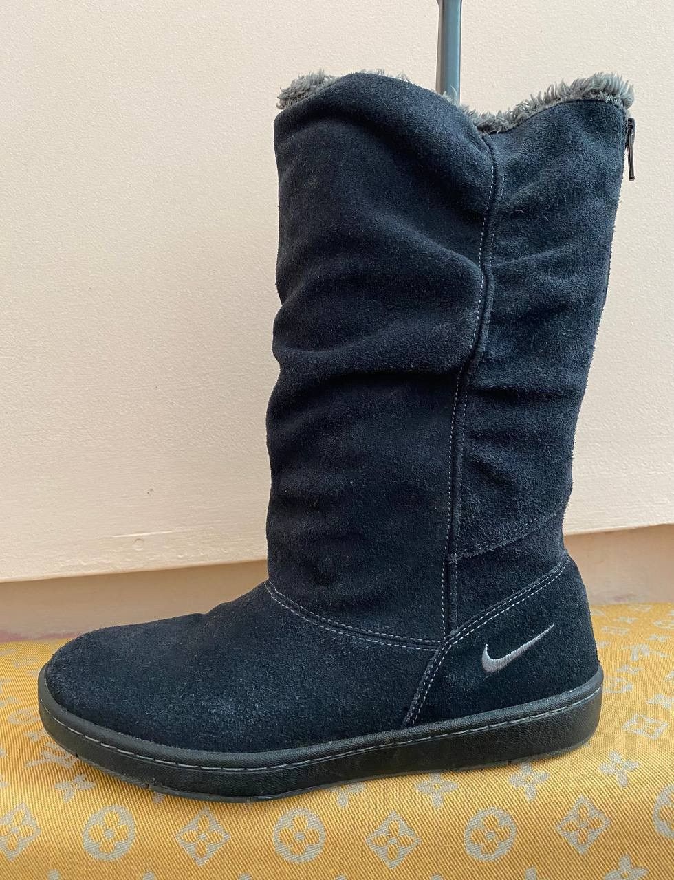 Nike 💎 Nike Sneaker Hoodie Winter Boots Womens Size 7 EUR 38 Size US 8 / IT 38 - 4 Thumbnail