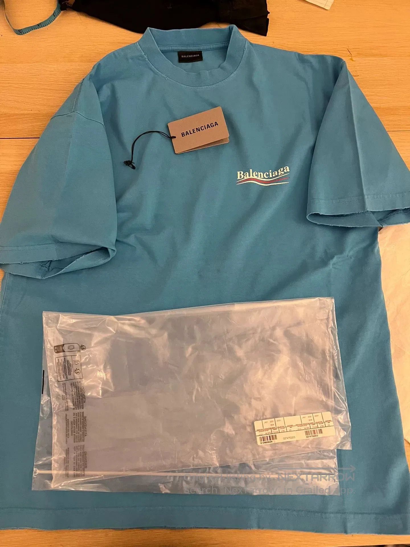 Balenciaga balenciaga distressed short sleeve t-shirt. Size US XS / EU 42 / 0 - 5 Thumbnail