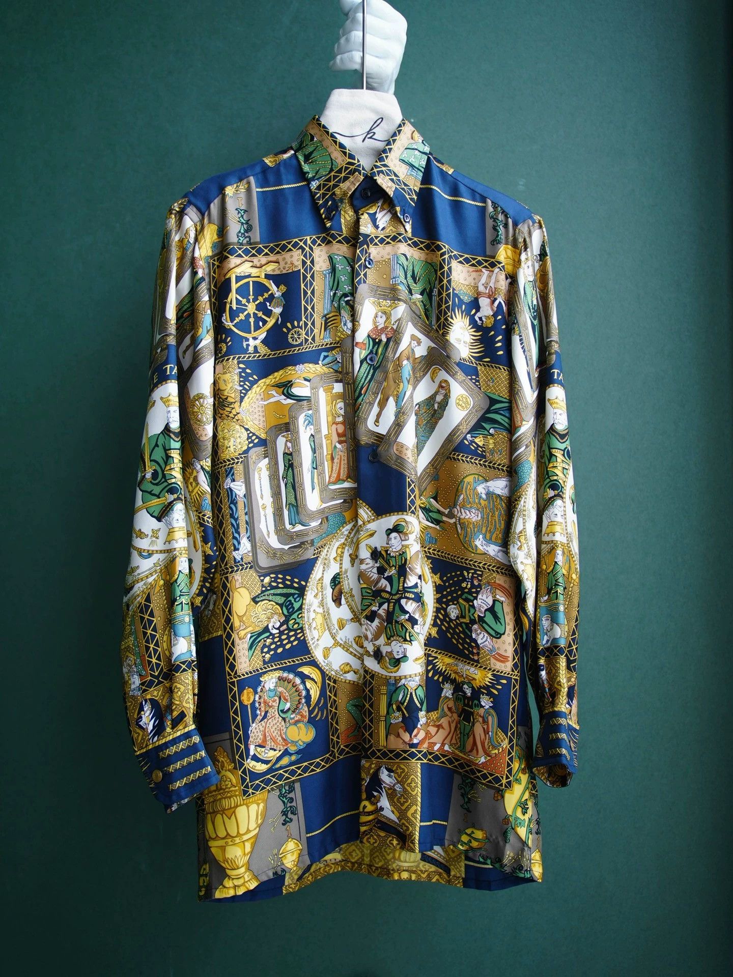 Hermes Hermes Le Tarot Silk Print Oversized Shirt Unisex Size XS / US 0-2 / IT 36-38 - 2 Thumbnail