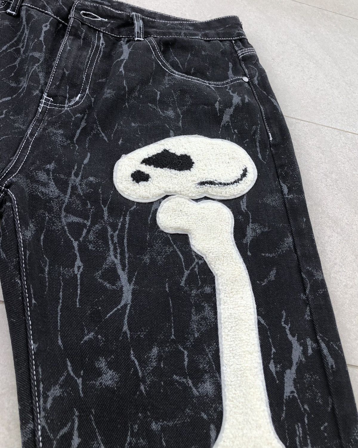 Japanese Brand Japanese Black Bone Print Zipper-Pocketed Casual Punk Jeans Size US 36 / EU 52 - 5 Thumbnail