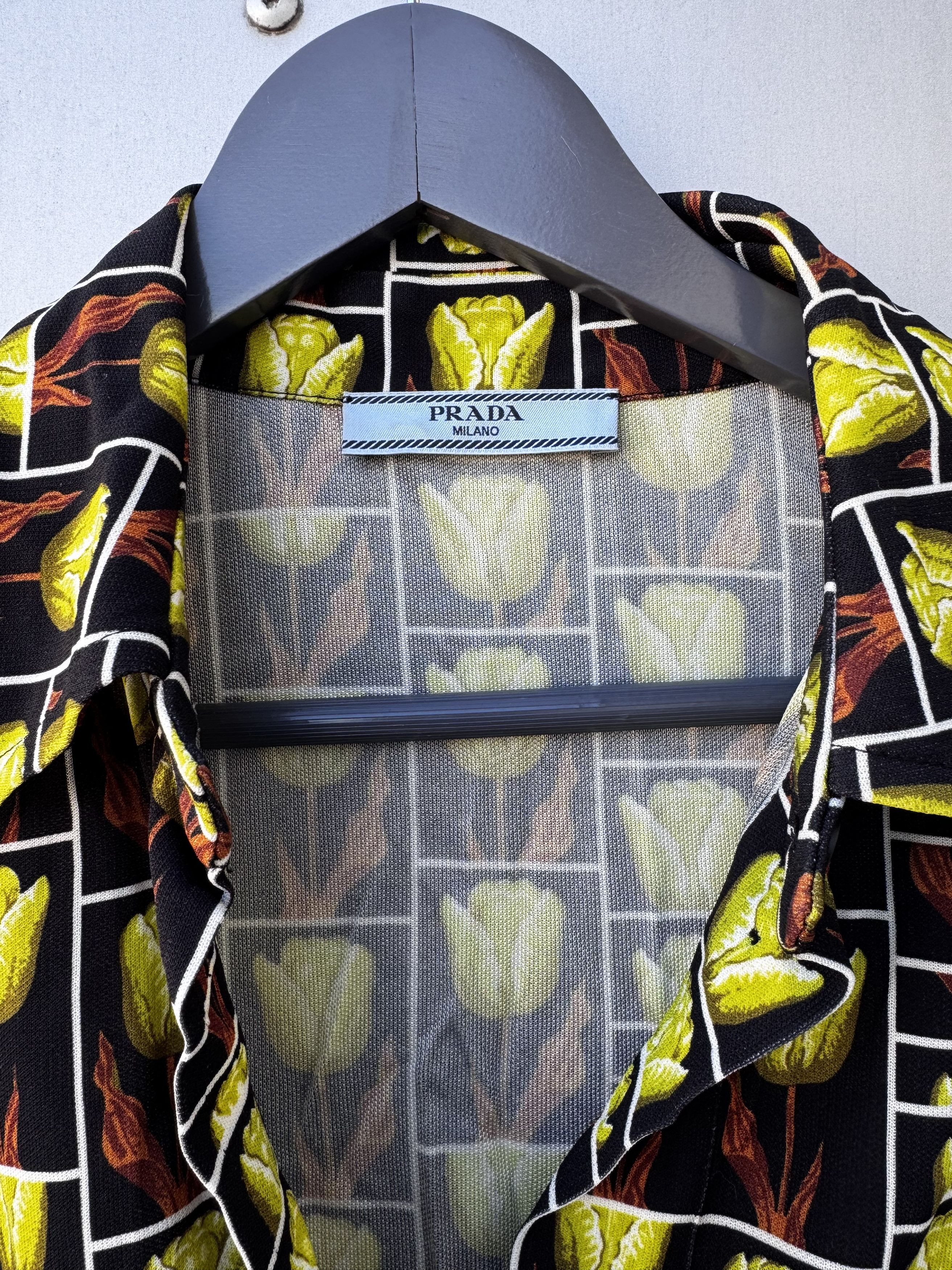 Prada Prada Tulip Shirt Size M / US 6-8 / IT 42-44 - 4 Thumbnail