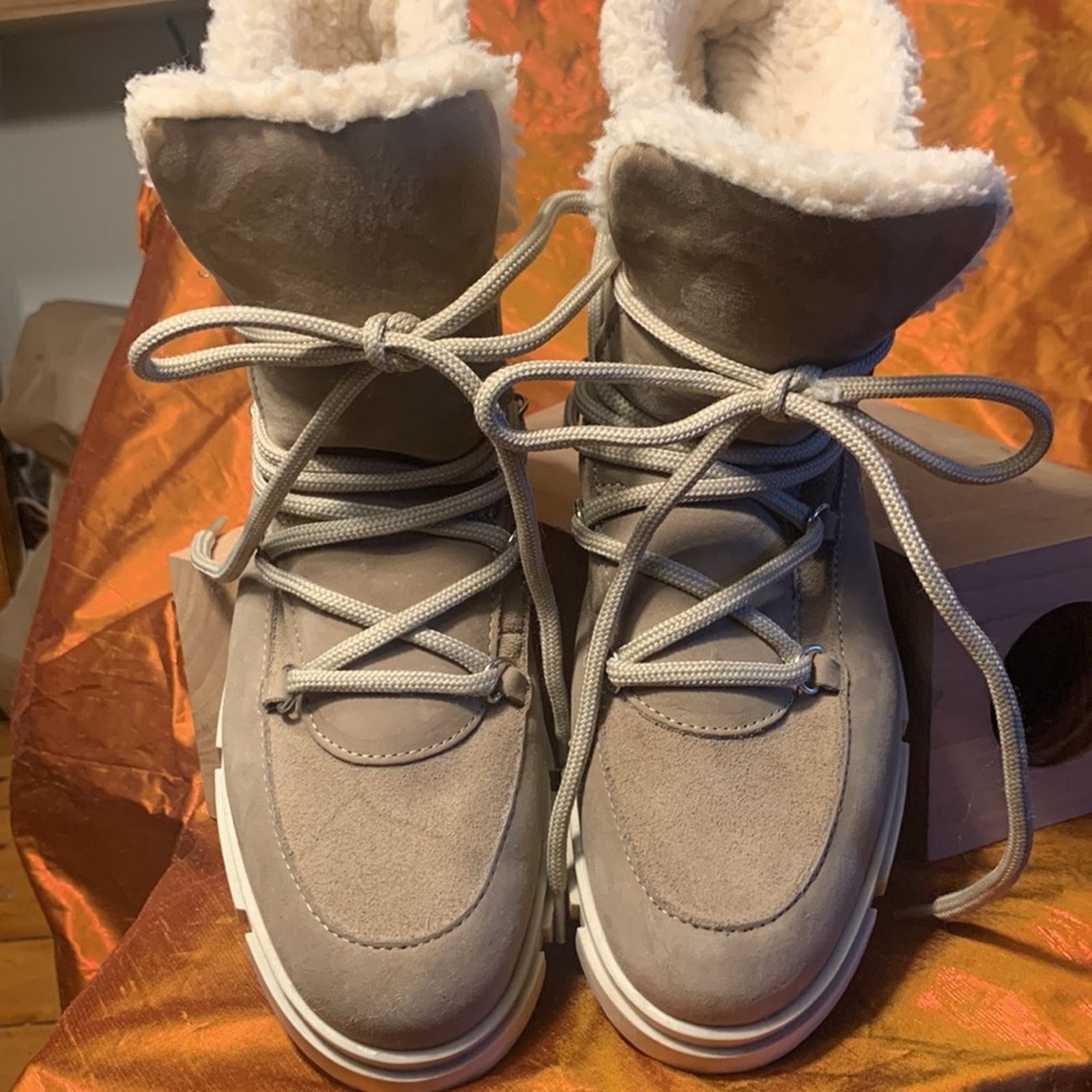 Vintage Avellini Portugal suede shearling sherpa laceup boots Size US 8 / IT 38 - 4 Thumbnail