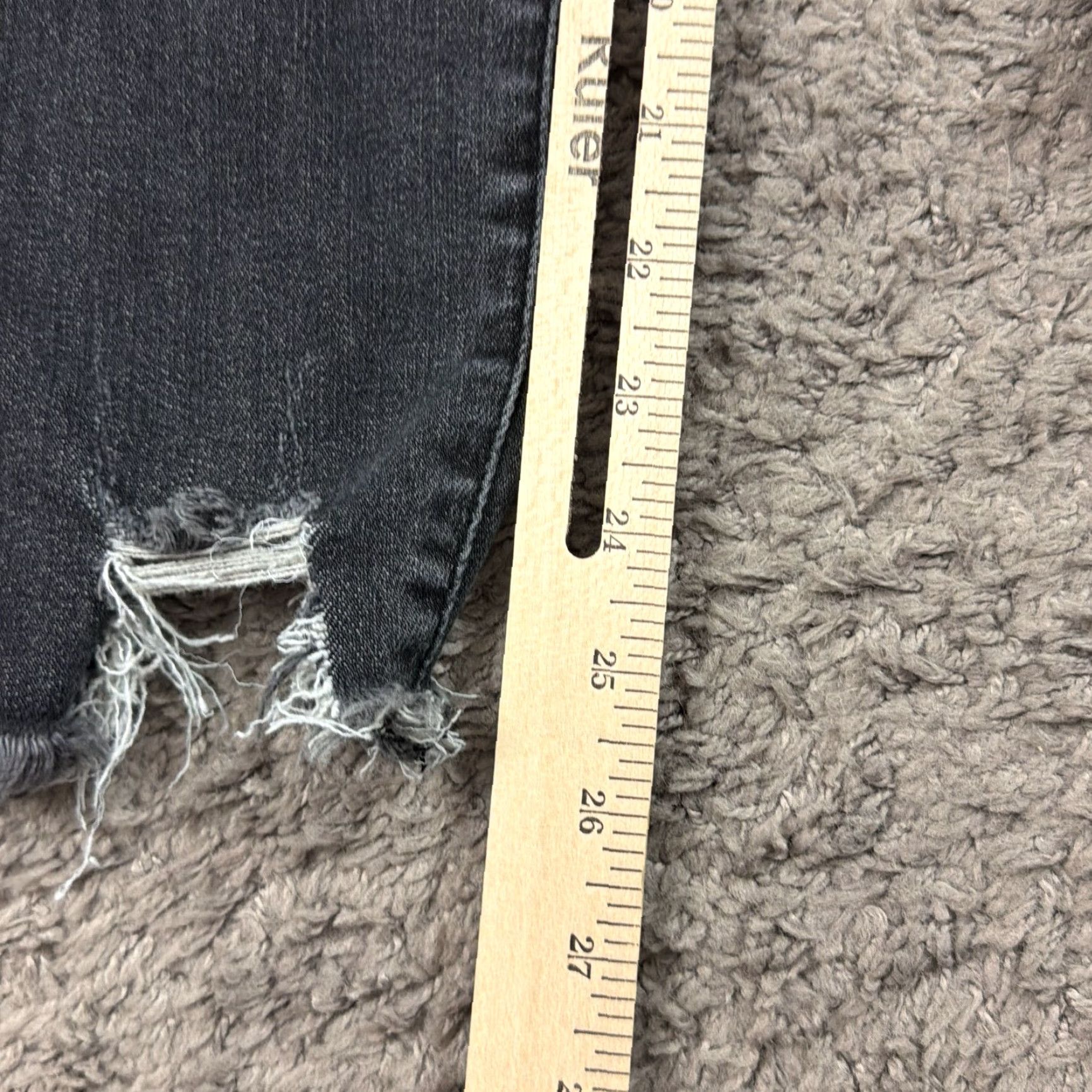 Vintage Judy Blue Jeans Womens 9 Black Skinny High Rise Distressed Stretch Denim 27x26 Jeans Womens Black Skinny High Rise Distressed Stretch 27x26 Size 30" / US 8 / IT 44 - 6 Thumbnail