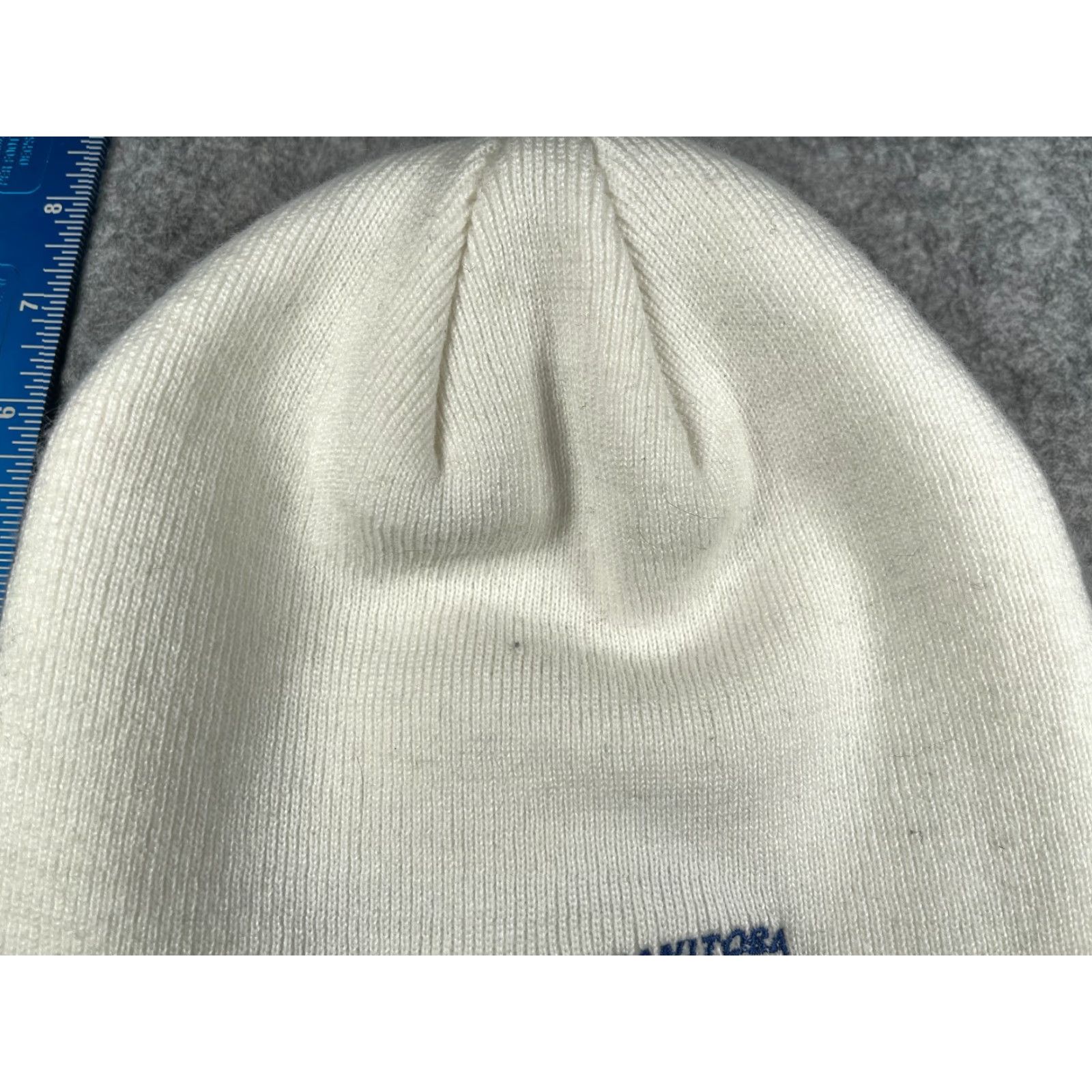 Vintage Manitora Moose Beanie Toque Adult One Size White Knit 100% Acrylic Ski Size ONE SIZE - 3 Thumbnail
