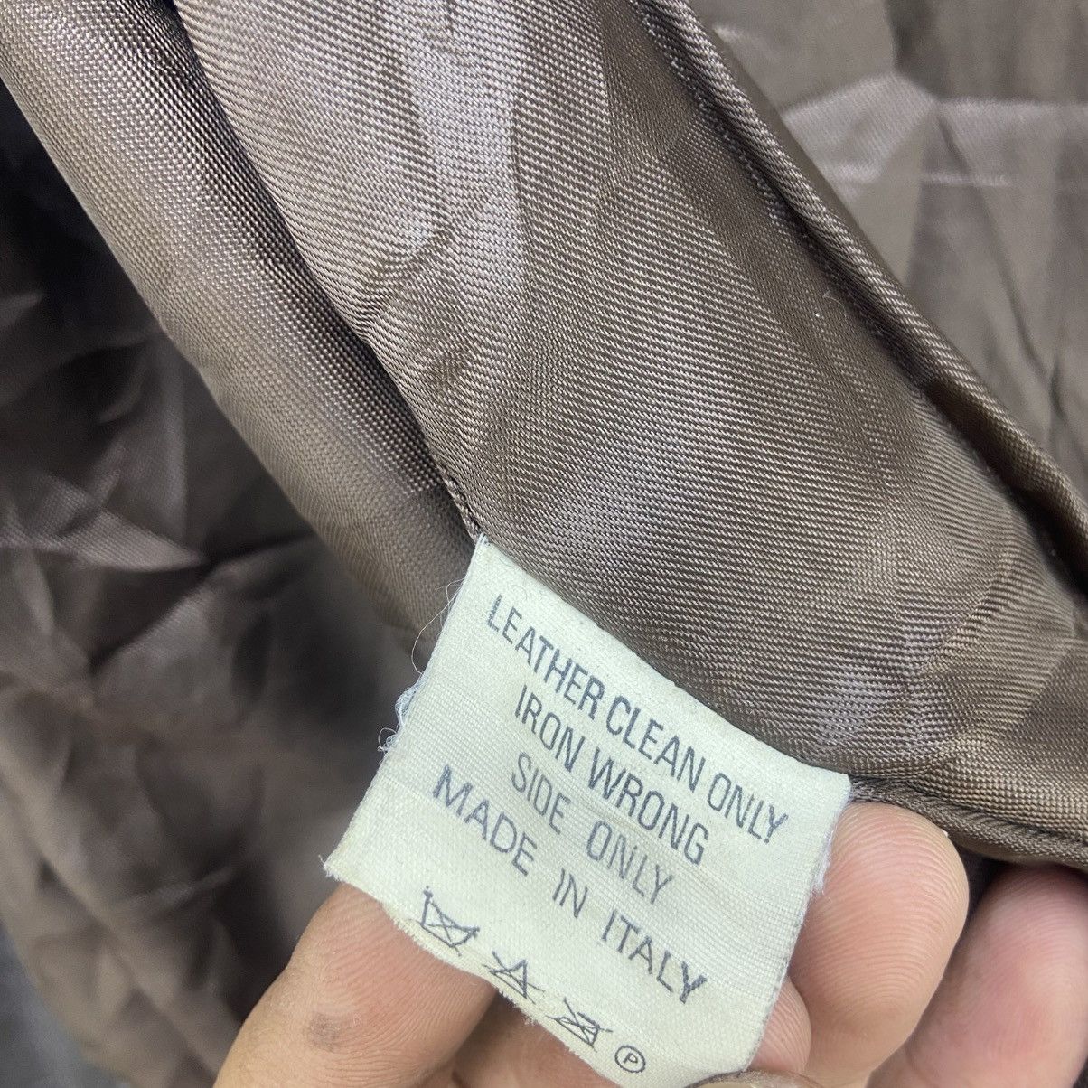 Genuine Leather × Vintage Vintage Asia by Nesti & Co Leather Vests Size US S / EU 44-46 / 1 - 19 Thumbnail