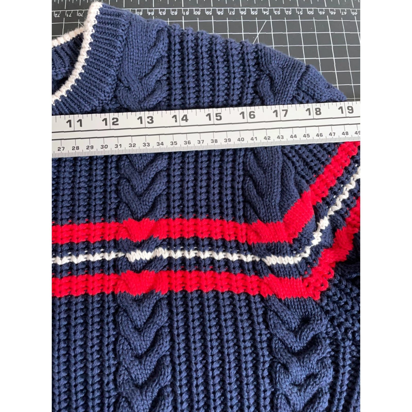 J.Crew VINTAGE J.Crew Sweater Pullover Cable Knit Adult Medium Men’s Fall Winter Dark Blue Red Stripe Unworn Size US M / EU 48-50 / 2 - 7 Thumbnail