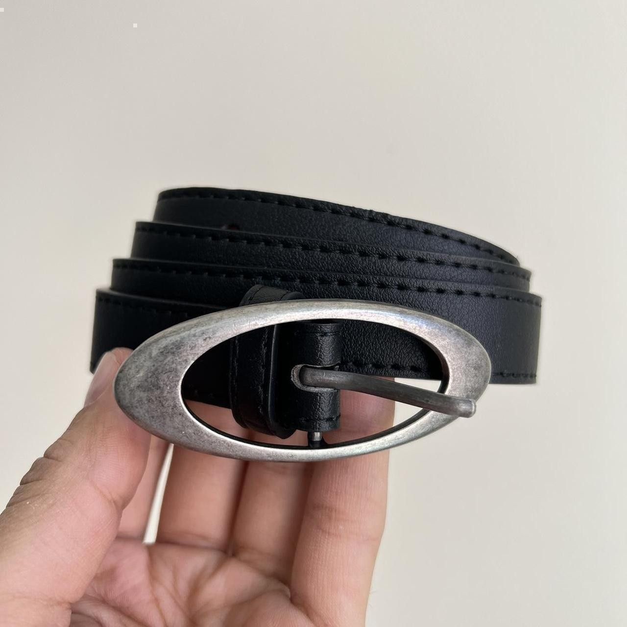 Japanese Brand black american western simple designer black oval belt Size ONE SIZE - 3 Thumbnail