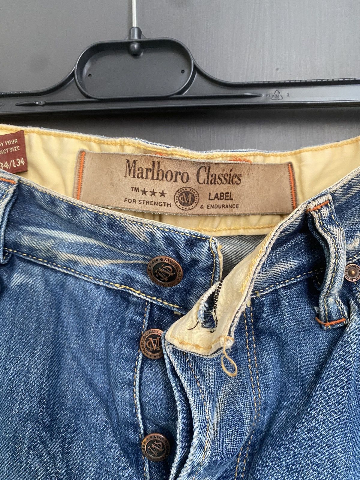 Marlboro Classics Marlboro Classic Short Vintage Suede Tag Size US 34 / EU 50 - 3 Thumbnail