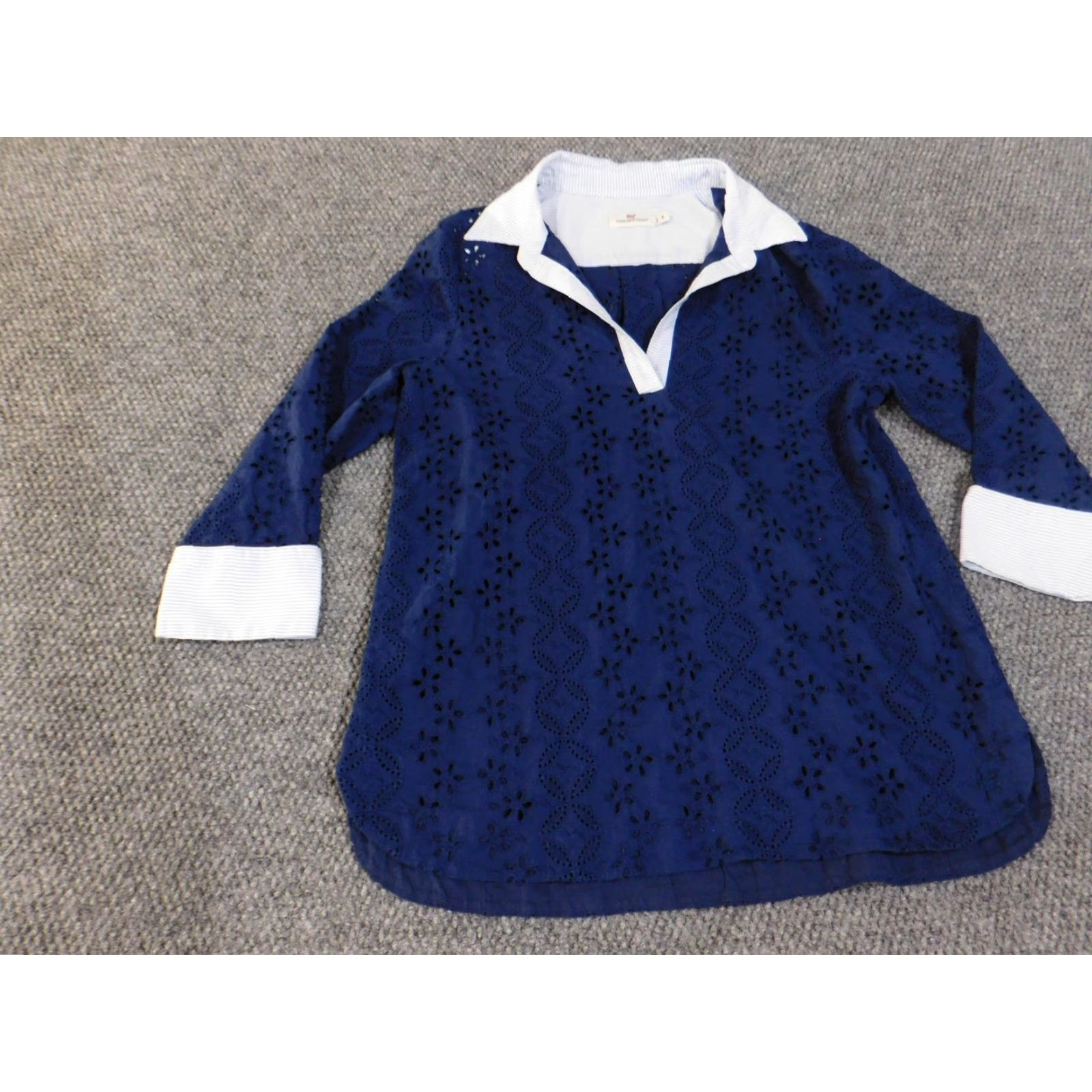 Vineyard Vines Vineyard Vines Shirt Womens Medium Navy Eyelet Tunic Popover Striped Cuffs Blouse3/4 Sleeve Floral Pattern Womens Mens Girls Size M / US 6-8 / IT 42-44 - 5 Thumbnail