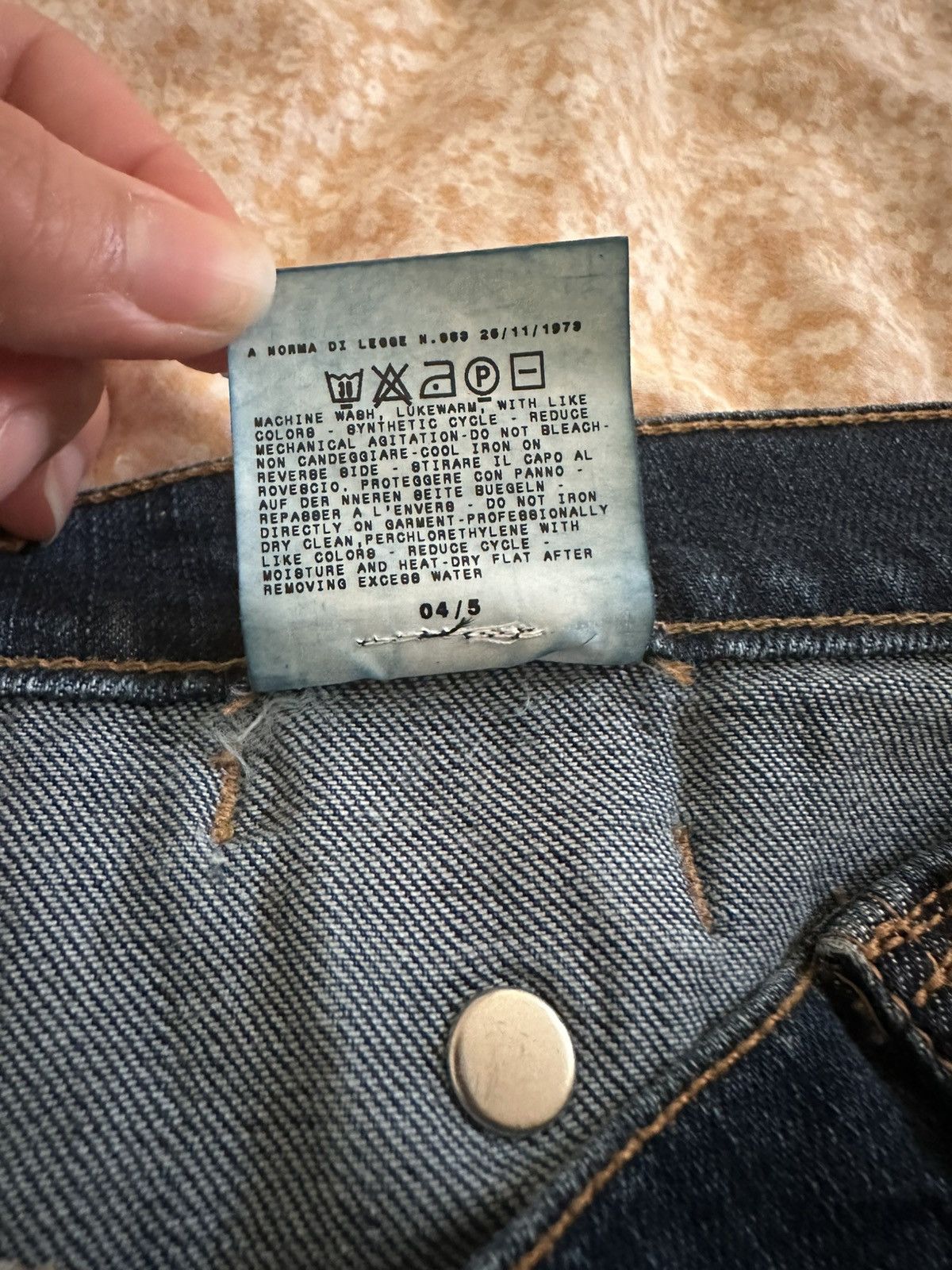 Dolce & Gabbana Dolce and Gabbana Denim Skirt Size 30" / US 8 / IT 44 - 6 Thumbnail