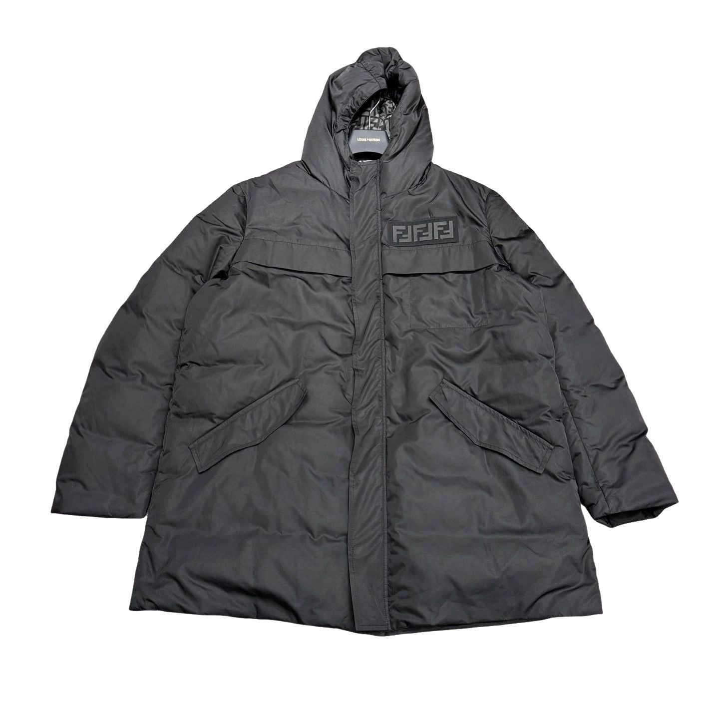 Fendi Fendi Hooded Logo Patch Down Parka IT 52 Size US L / EU 52-54 / 3 - 1 Thumbnail