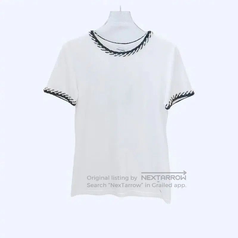 Chanel Chanel White Cotton T-Shirt with Distinctive Trim . Size S / US 4 / IT 40 - 1 Thumbnail