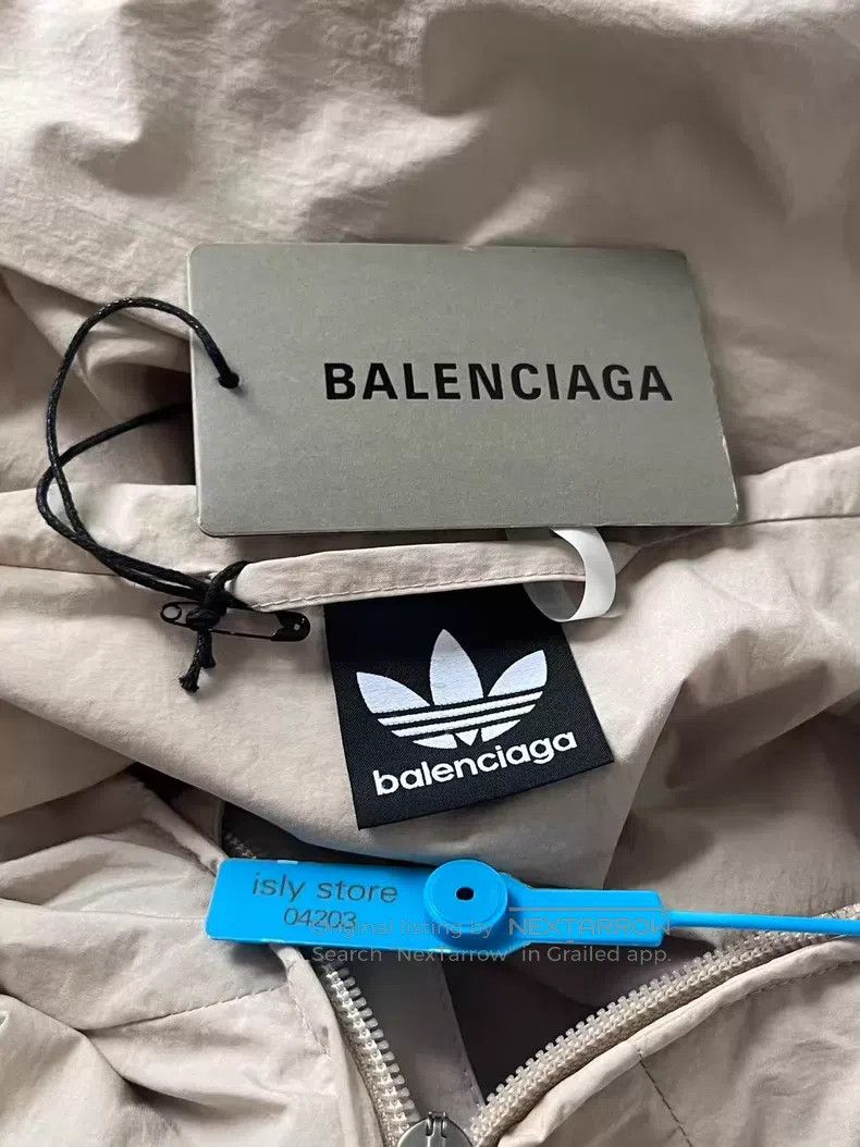 Balenciaga Balenciaga Printed Hooded Zip Long Sleeve Jacket Size US S / EU 44-46 / 1 - 5 Thumbnail