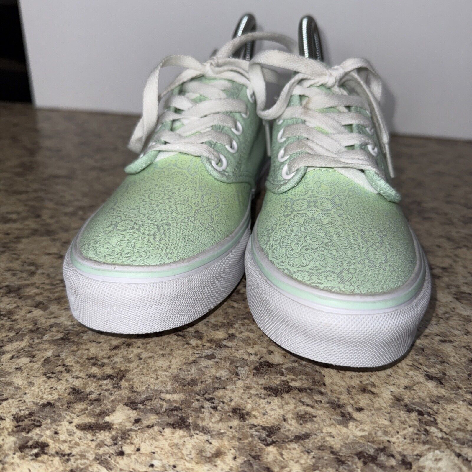 Vans VANS Women’s Sneakers Size 7.5 Mint Green Low Shoes Floral Size US 7.5 / IT 37.5 - 3 Thumbnail
