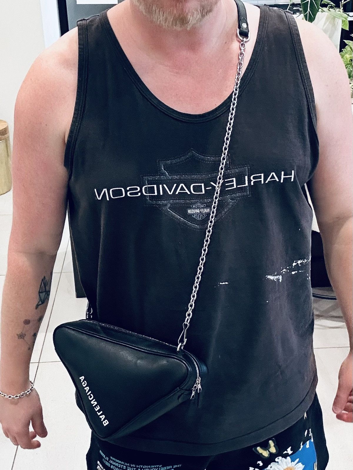 Balenciaga Balenciaga Triangle Unisex Crossbody Bag, Chain, new w/ tags Size ONE SIZE - 13 Thumbnail