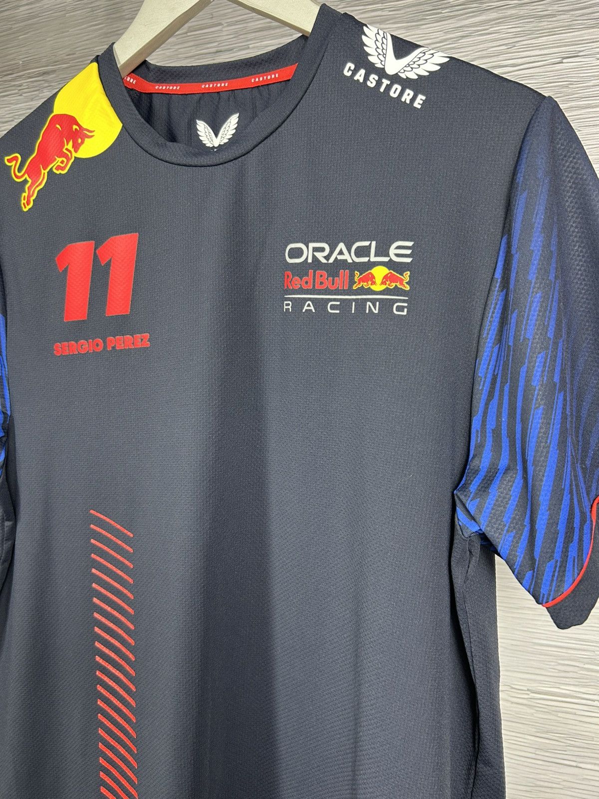 Castore Red Bull Racing 11 Sergio Perez Formula 1 Team Shirt Navy Size US L / EU 52-54 / 3 - 4 Thumbnail