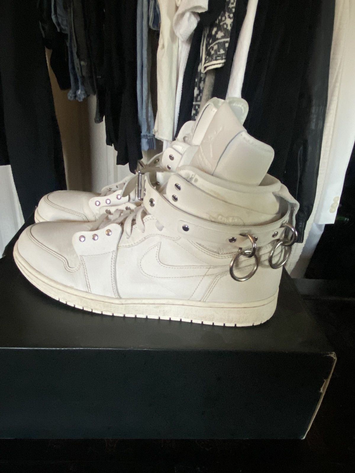 Comme des Garcons Comme Des Garçons - CDG Jordan 1s Size US 13 / EU 46 - 1 Thumbnail