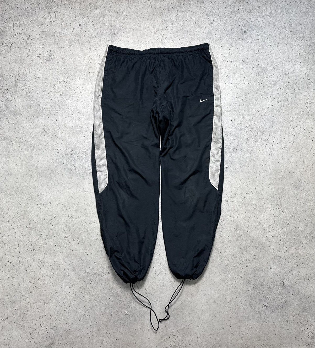 Nike Nylon Track Pants Baggy Drill Y2K Swoosh Hype Vintage