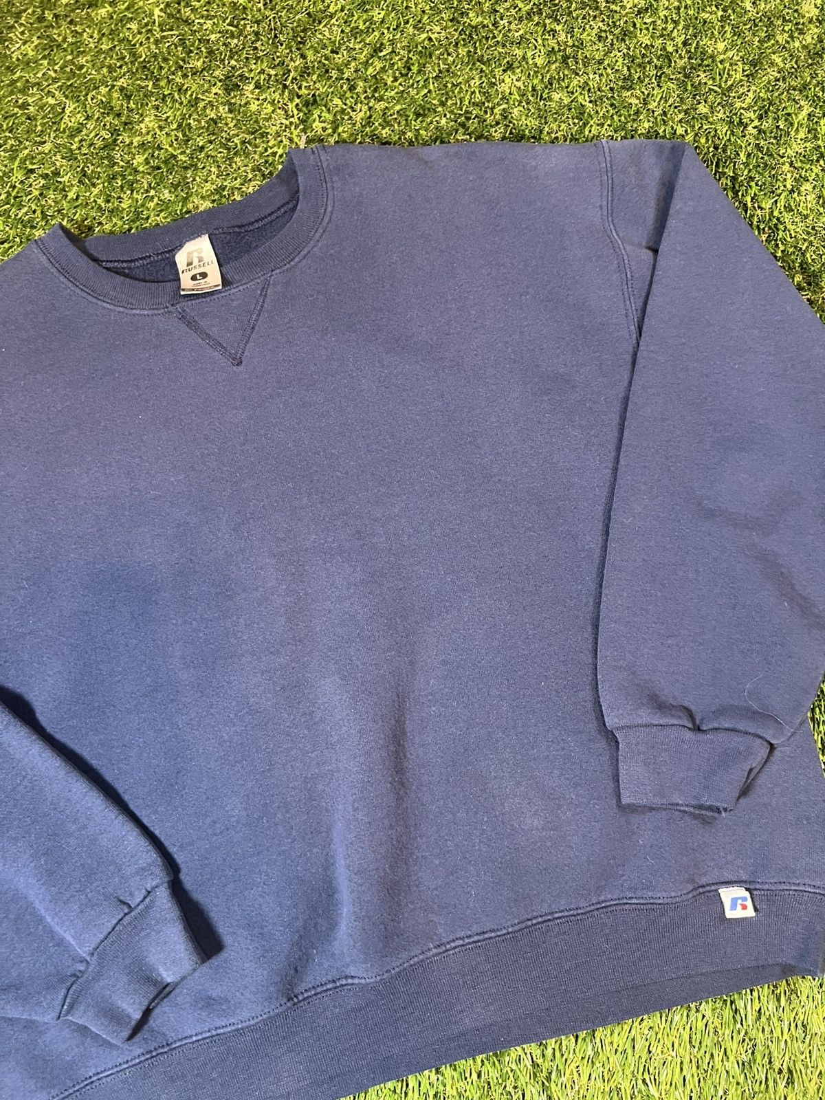 Russell Athletic Vintage 90s Faded Navy Boxy Russell Essential Fall Crewneck Size US L / EU 52-54 / 3 - 2 Thumbnail