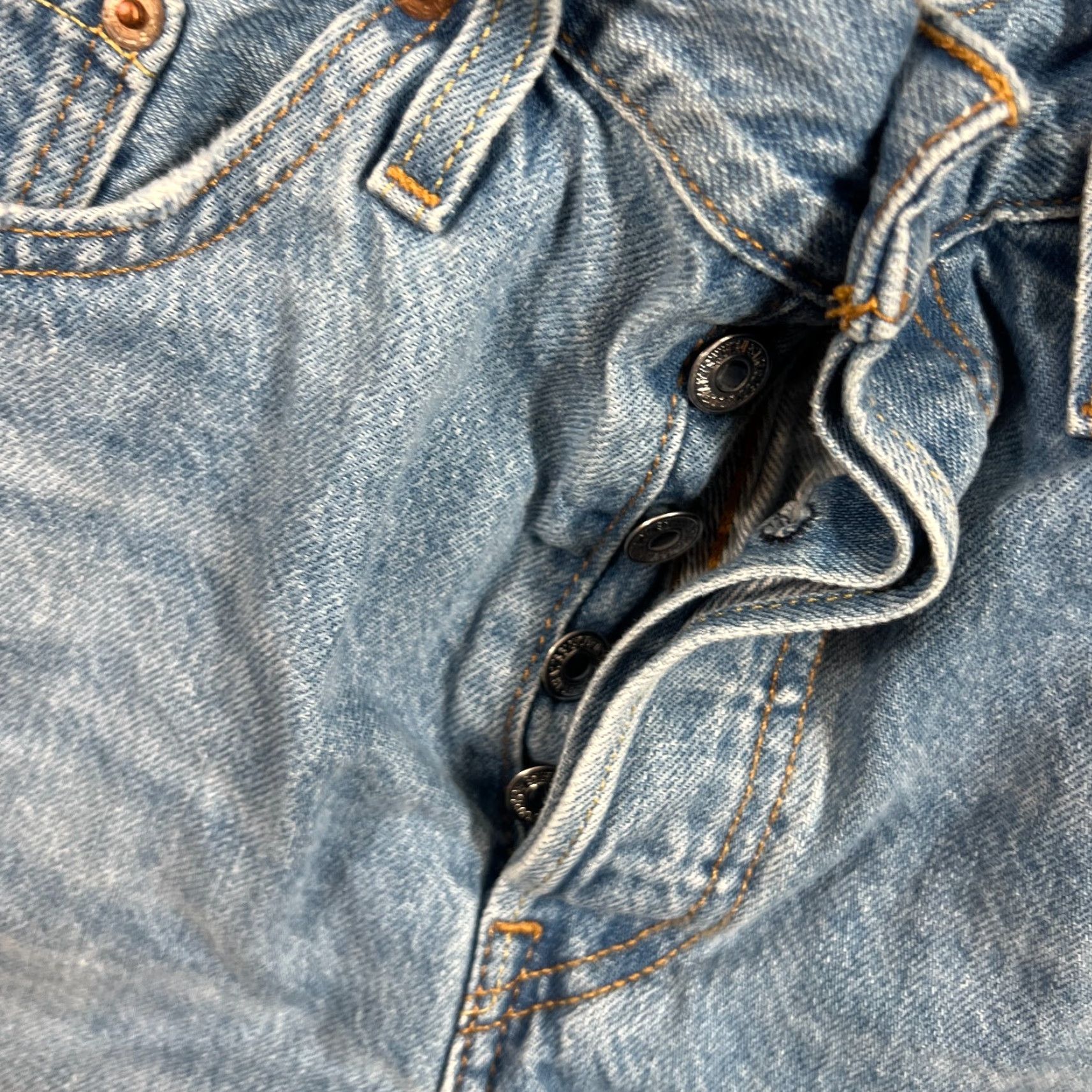 Levi's Levi's Women's 501 Shorts Size 28 Blue Denim Cut-Off Distressed Fringe Casual Summer Size 28" / US 6 / IT 42 - 6 Thumbnail