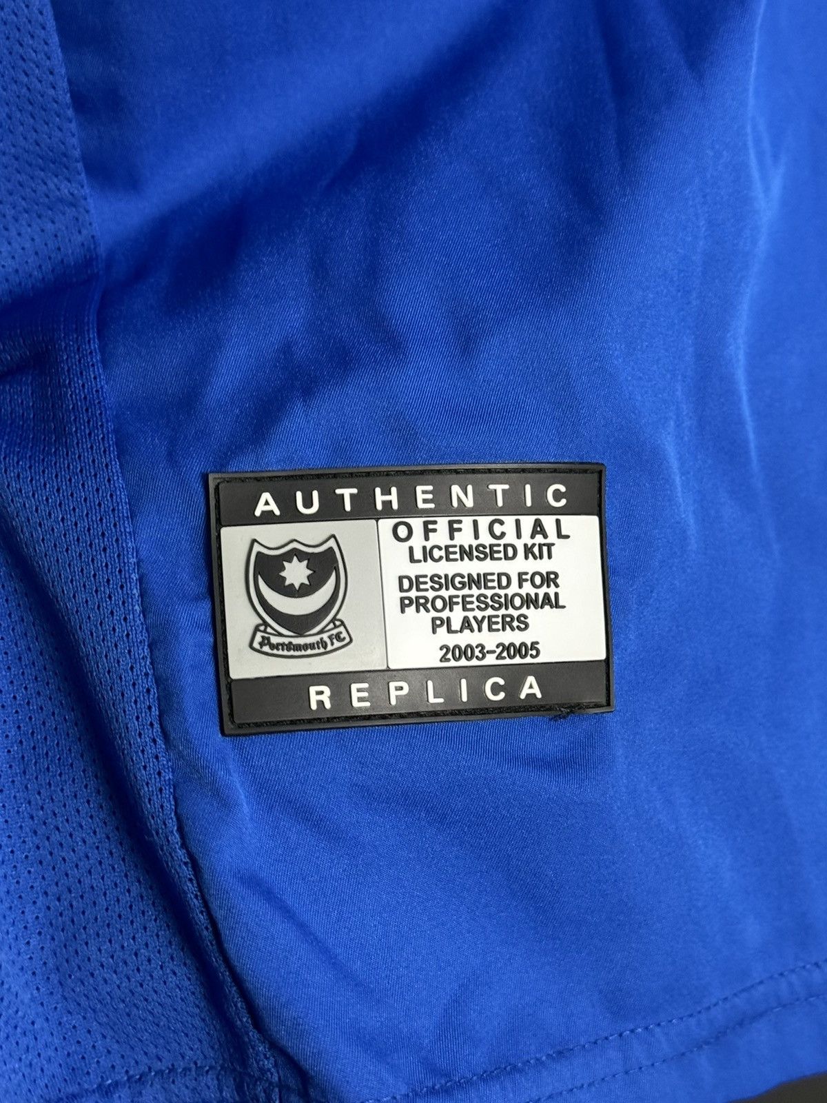 Other Portsmouth 03/05 Home Football Jersey Size US XL / EU 56 / 4 - 4 Thumbnail