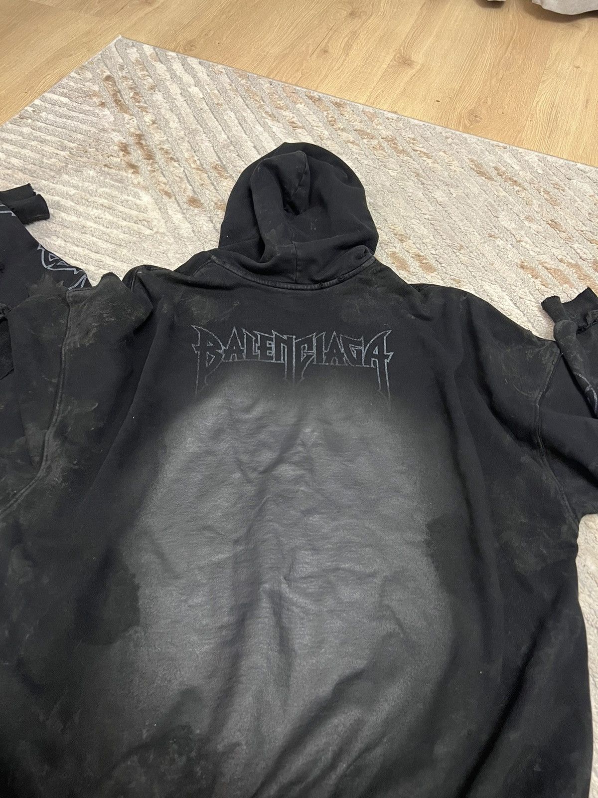 Balenciaga Balenciaga Paris Moon hoodie Size US M / EU 48-50 / 2 - 13 Thumbnail