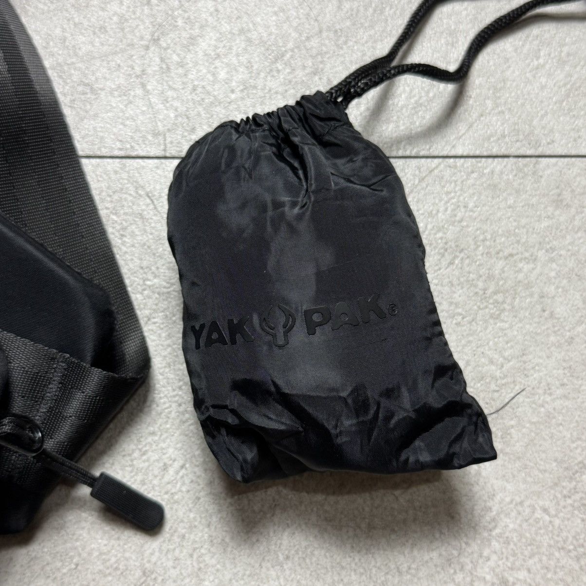 Vexed Generation × Vintage Yak Pak Record Bag Size ONE SIZE - 5 Thumbnail
