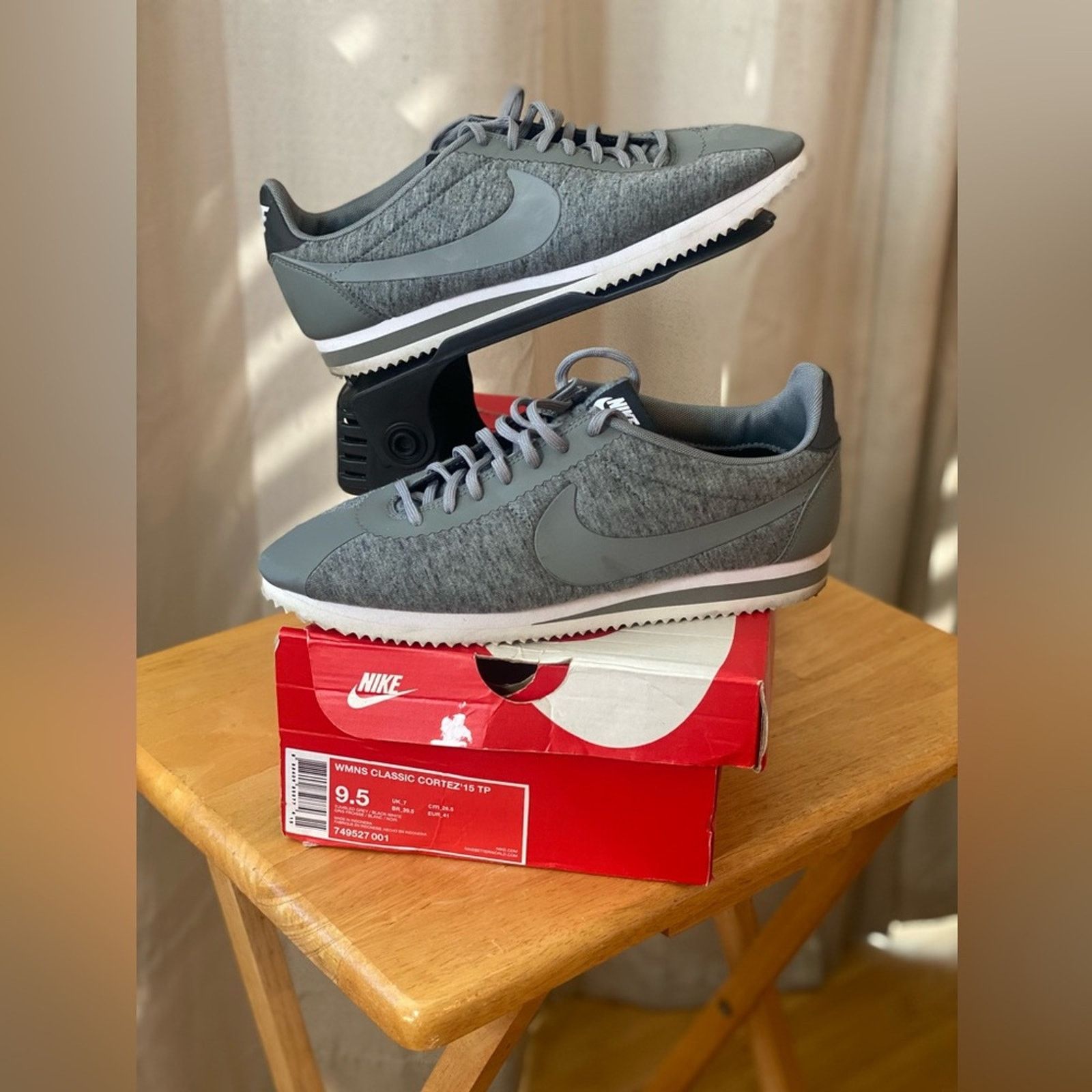 Nike Nike Womens Classic Cortez ‘15 TP Tumbled Grey w 9.5 Size US 9.5 / IT 39.5 - 2 Thumbnail