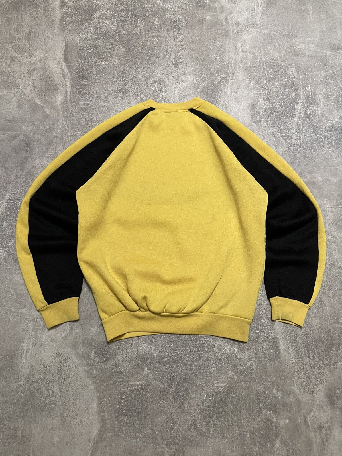 Reebok Vintage Reebok Authentic Big Logo Buggy Boxy Sweatshirt 90s Size US L / EU 52-54 / 3 - 14 Thumbnail