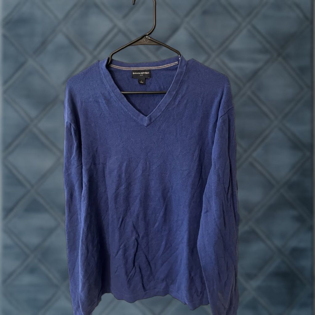 Banana Republic Banana Republic Mens Pullover Sweater XL Blue V-Neck Knit Cotton Solid Size US XL / EU 56 / 4 - 1 Thumbnail