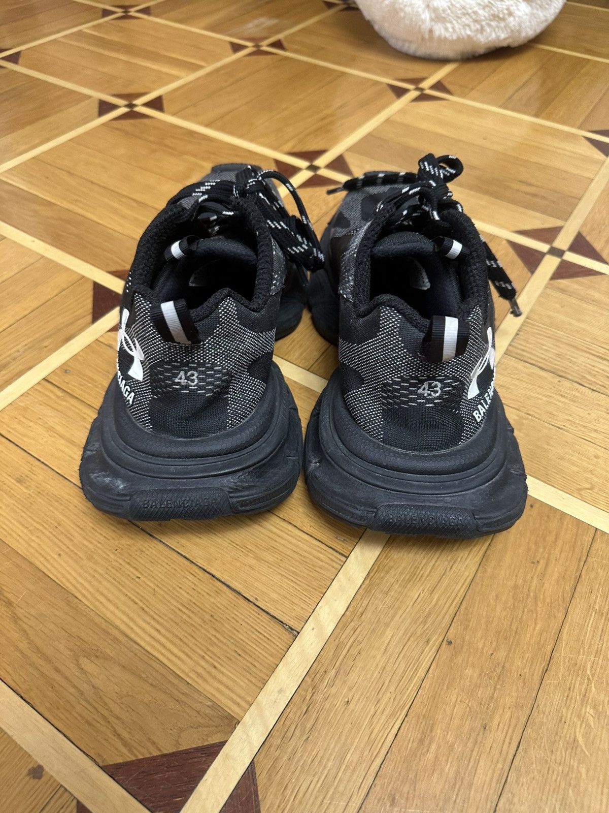 Balenciaga × Under Armour Balenciaga x Under Armor 3xl black Size US 10 / EU 43 - 5 Thumbnail