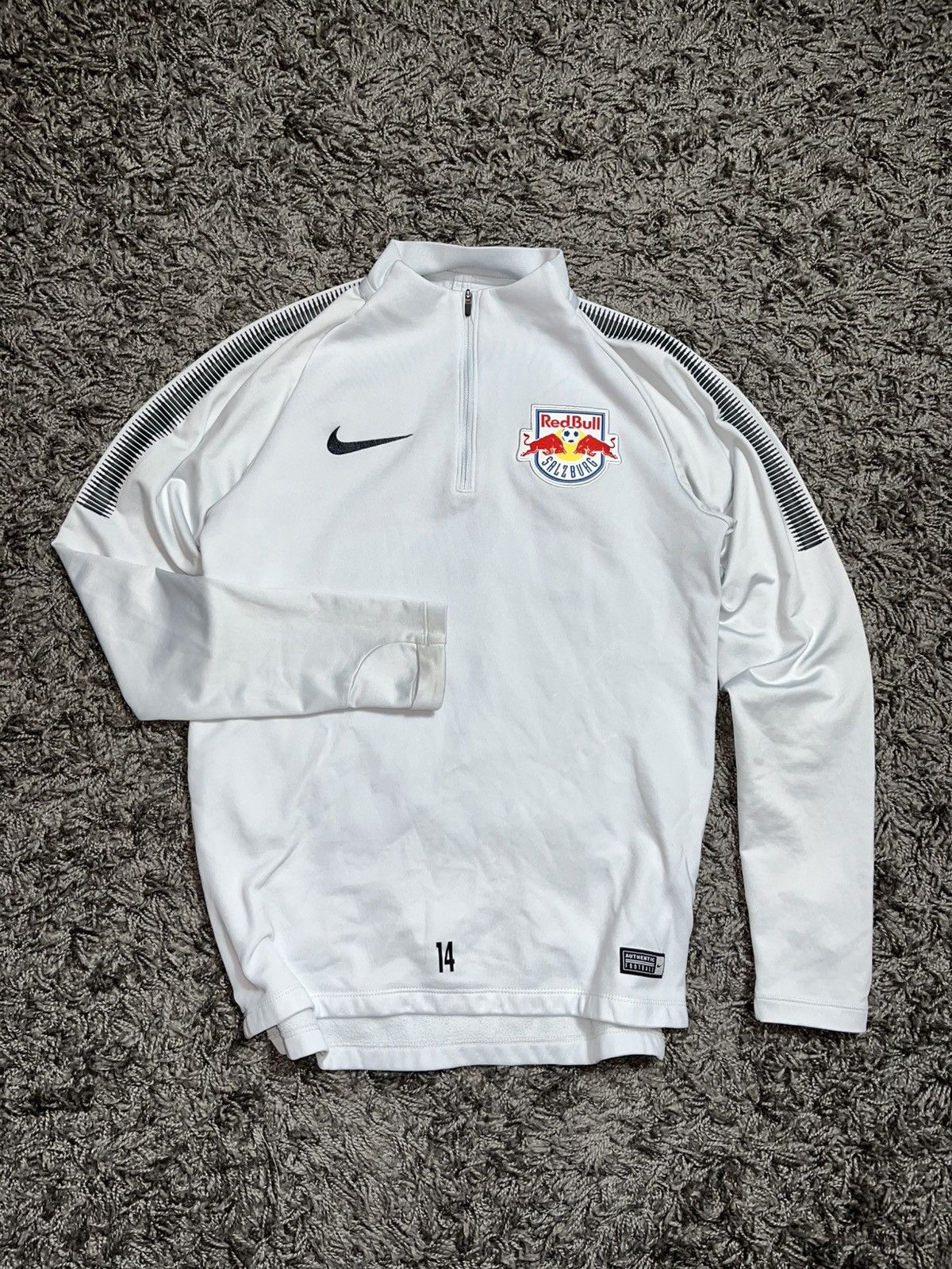 Nike NIKE RED BULL SALZBURG #14 TRAINING TRIKOT SOCCER JERSEY Size US S / EU 44-46 / 1 - 1 Thumbnail