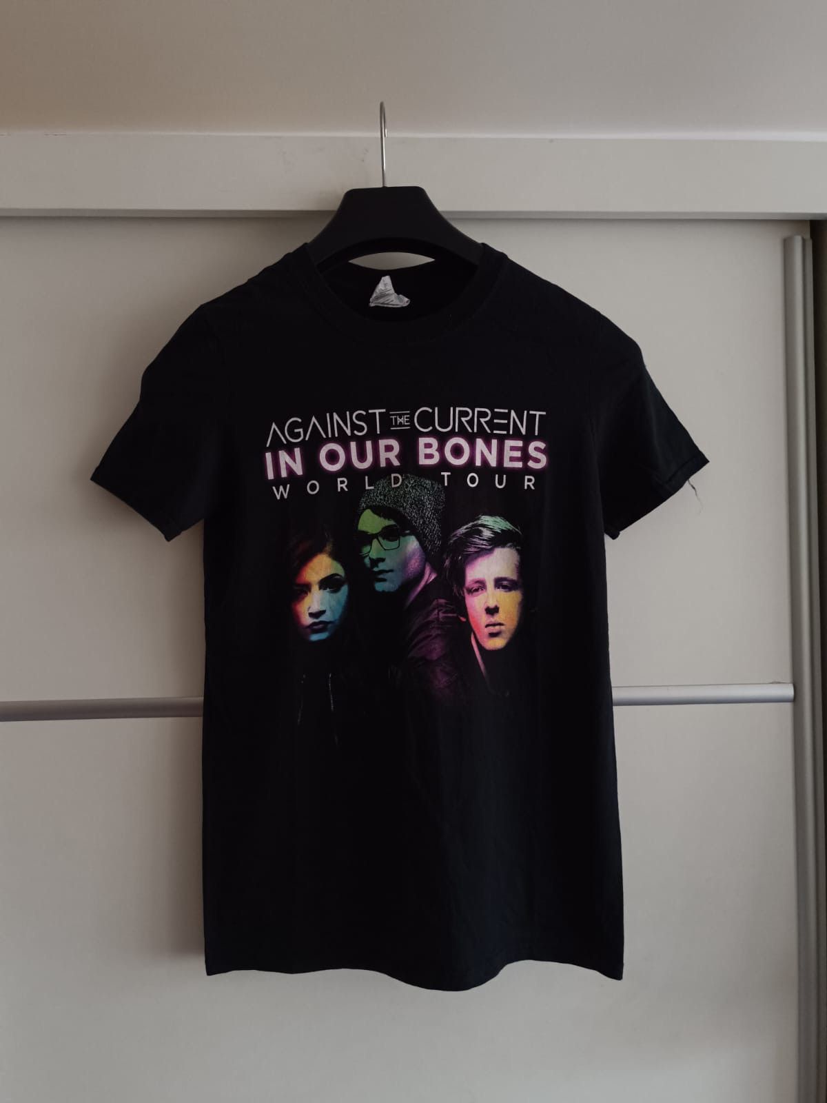 Band Tees × Gildan Against the Current World Tour T-shirt Size US S / EU 44-46 / 1 - 1 Thumbnail