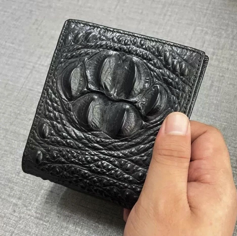 Japanese Brand Crocodile embossed print black leather wallet Size ONE SIZE - 1 Thumbnail