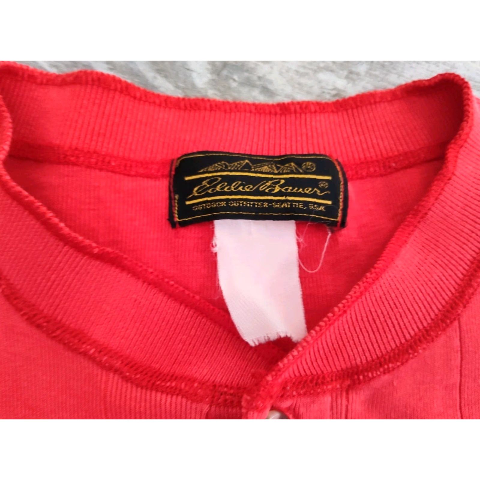 Eddie Bauer VINTAGE Eddie Bauer Men’s Henley Shirt Long Sleeve Casual Workwear 80s 90s US Made Large Red Size US L / EU 52-54 / 3 - 7 Thumbnail
