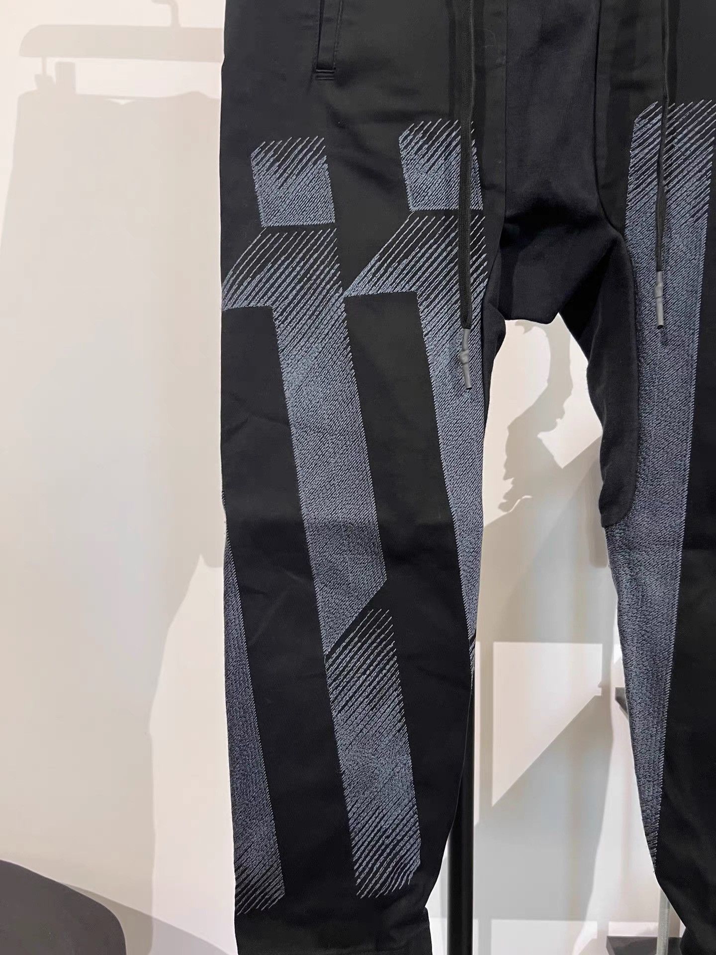 11 By Boris Bidjan Saberi Boris Bidjan Saberi 11bybbs Heavy Embroidered Pants K35 Size US 29 - 4 Thumbnail