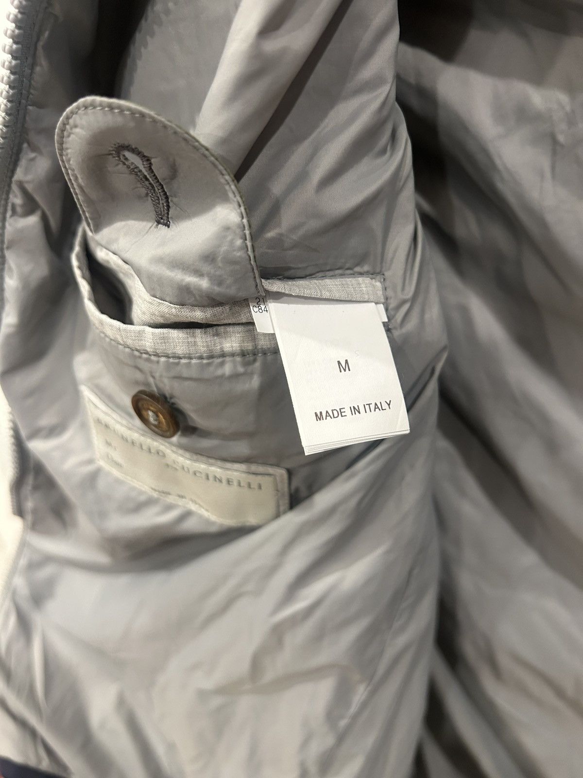 Brunello Cucinelli Brunello Cucinello Nylon Zip up Puffer Vest Size Medium NWOT Size US M / EU 48-50 / 2 - 7 Thumbnail