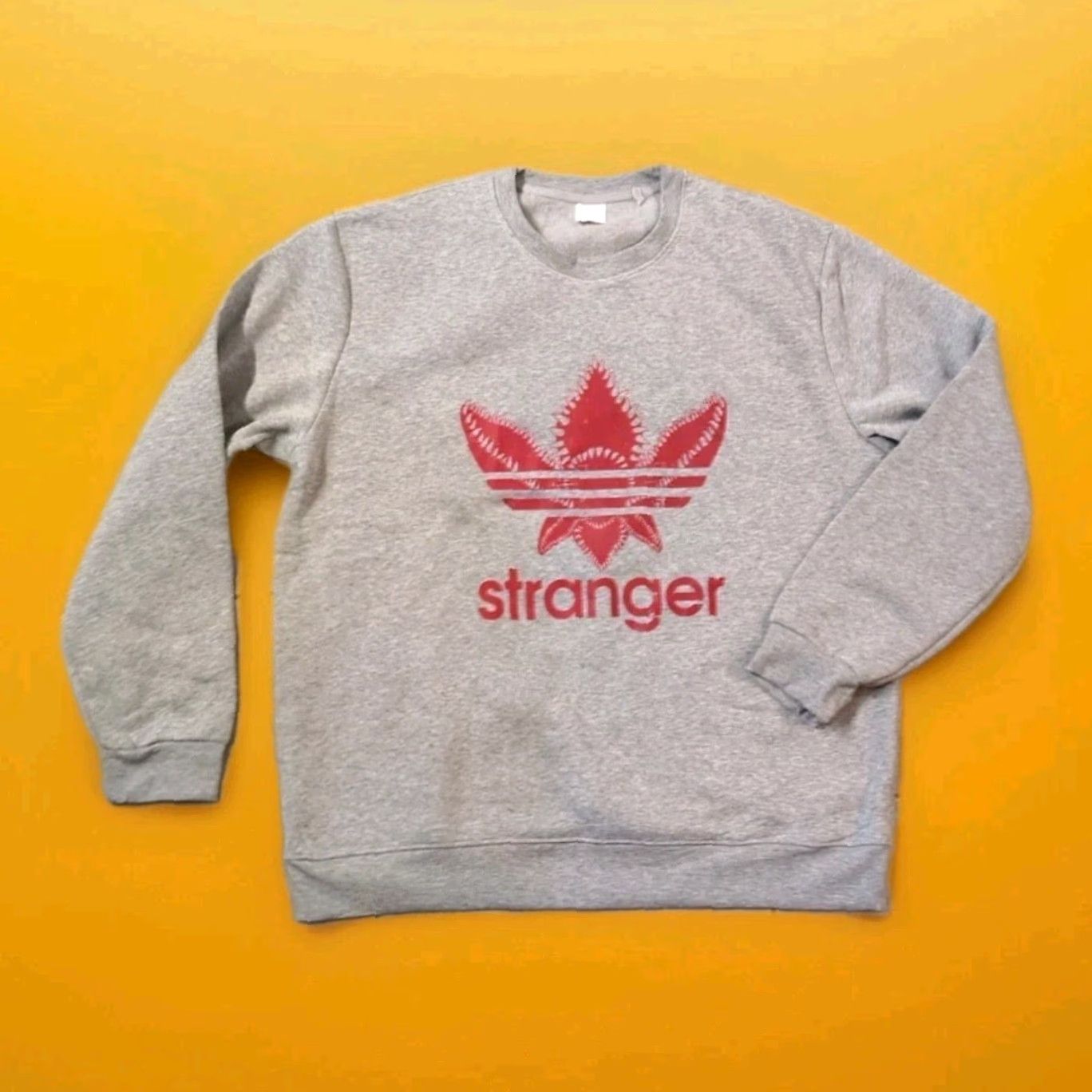 Vintage VINTAGE Stranger Things Hoodie Pullover Unbranded Unisex XL Gray Logo Graphic Print Pullover Sweatshirt Mens Boys? Size US XL / EU 56 / 4 - 3 Thumbnail