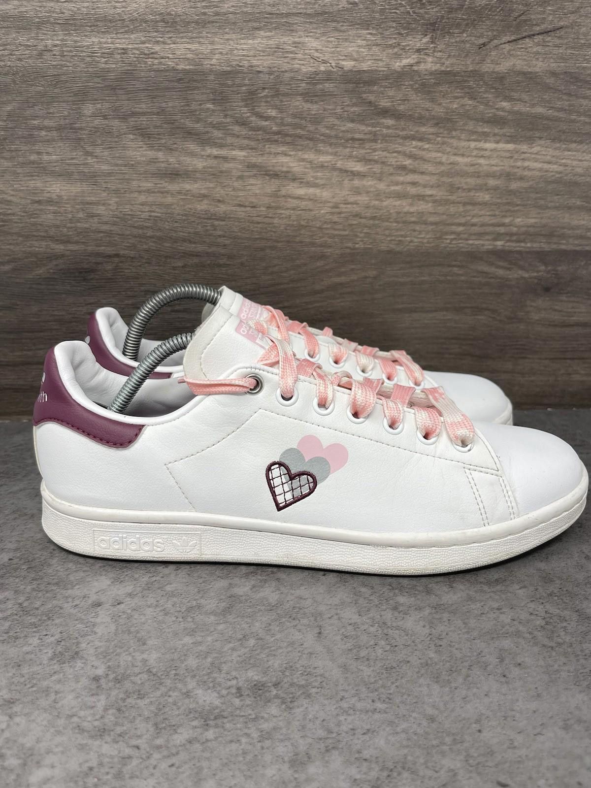 Adidas Adidas Stan Smith Shoes Womens Size 9 Hearts White Victory Size US 9 / IT 39 - 5 Thumbnail