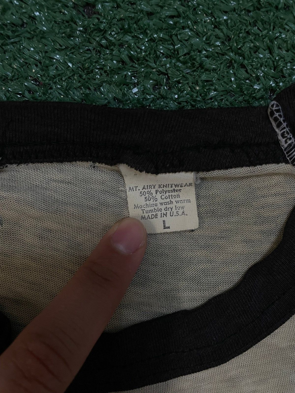 Vintage Vintage 1980s Iron Maiden number of the beast world tour tee Size US L / EU 52-54 / 3 - 4 Thumbnail