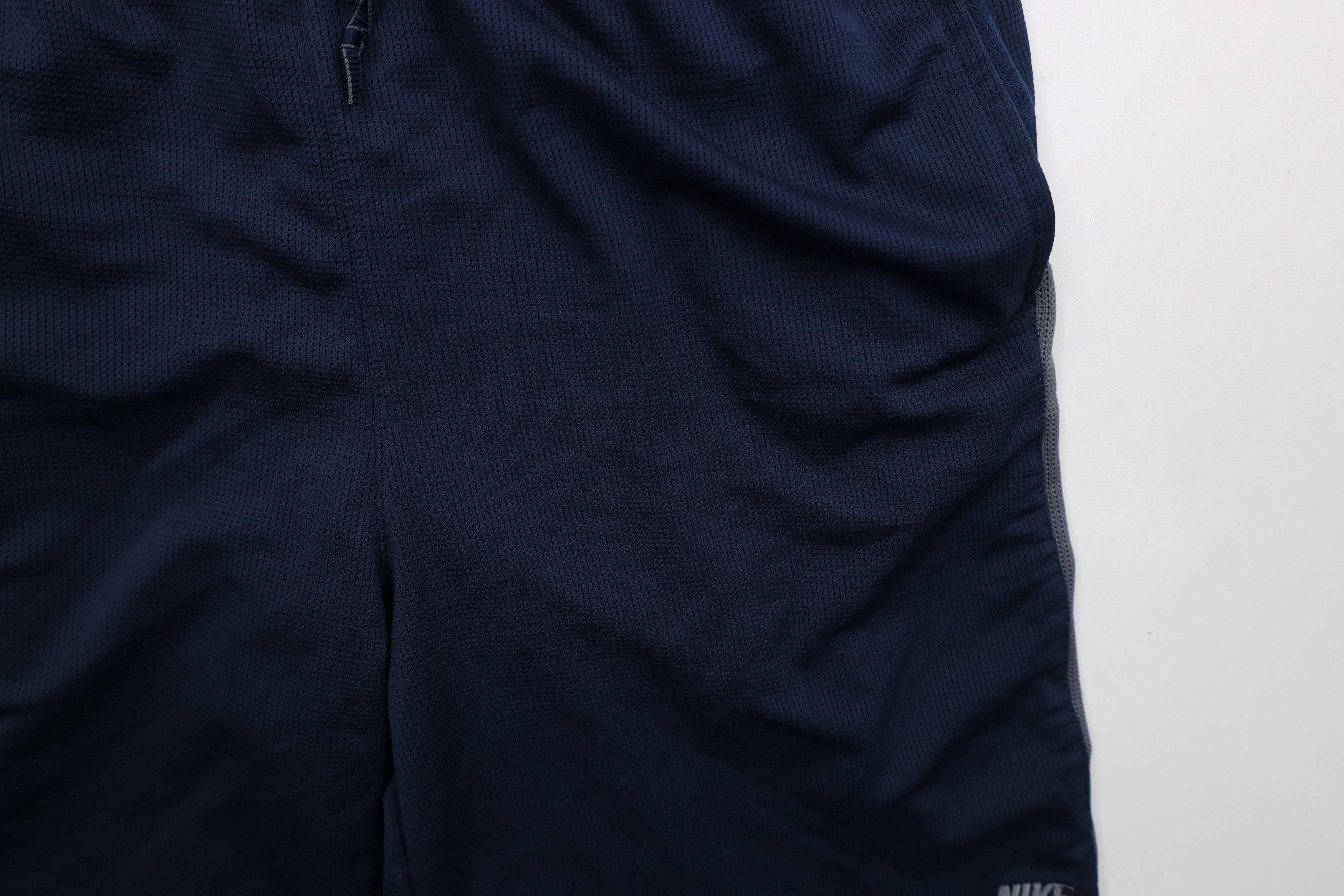 Nike × Vintage Vintage Nike Scott Mini Swoosh Thermal Knit Shorts Blue Size US 34 / EU 50 - 7 Thumbnail