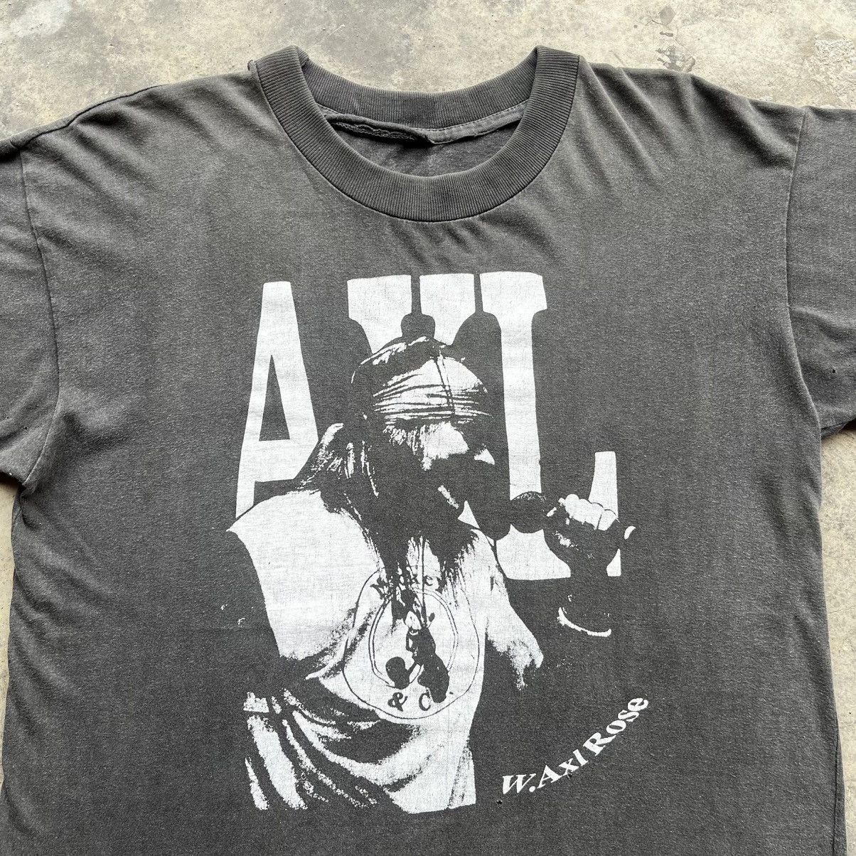 Vintage SUNFADED AXL Guns and Roses Vintage tee 90s Size US S / EU 44-46 / 1 - 3 Thumbnail
