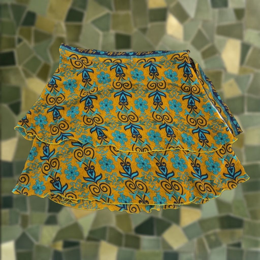 Vintage VINTAGE India Silk Green Yellow Blue Floral Paisley Reversible Wrap Skirt Small Size 28" / US 6 / IT 42 - 1 Thumbnail