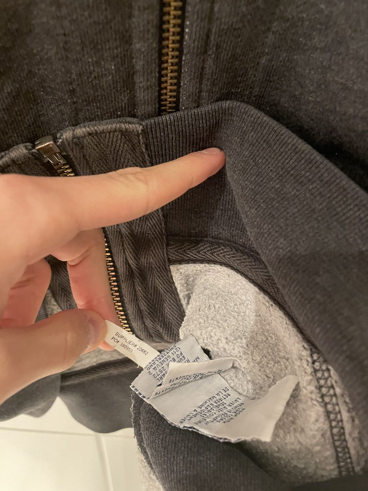 Polo Ralph Lauren Dark Grey Zip-Up Hoodie – Polo Ralph Lauren Size US M / EU 48-50 / 2 - 7 Thumbnail